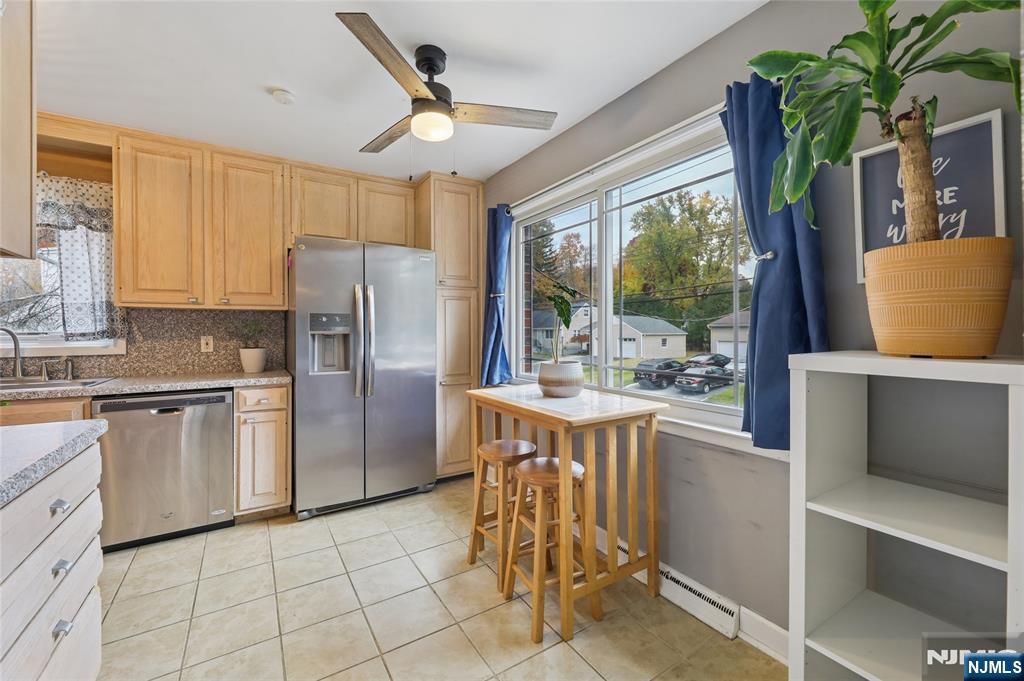 Northvale, New Jersey, 07647, United States, 4 Bedrooms Bedrooms, ,2 BathroomsBathrooms,Residential,For Sale,1986312