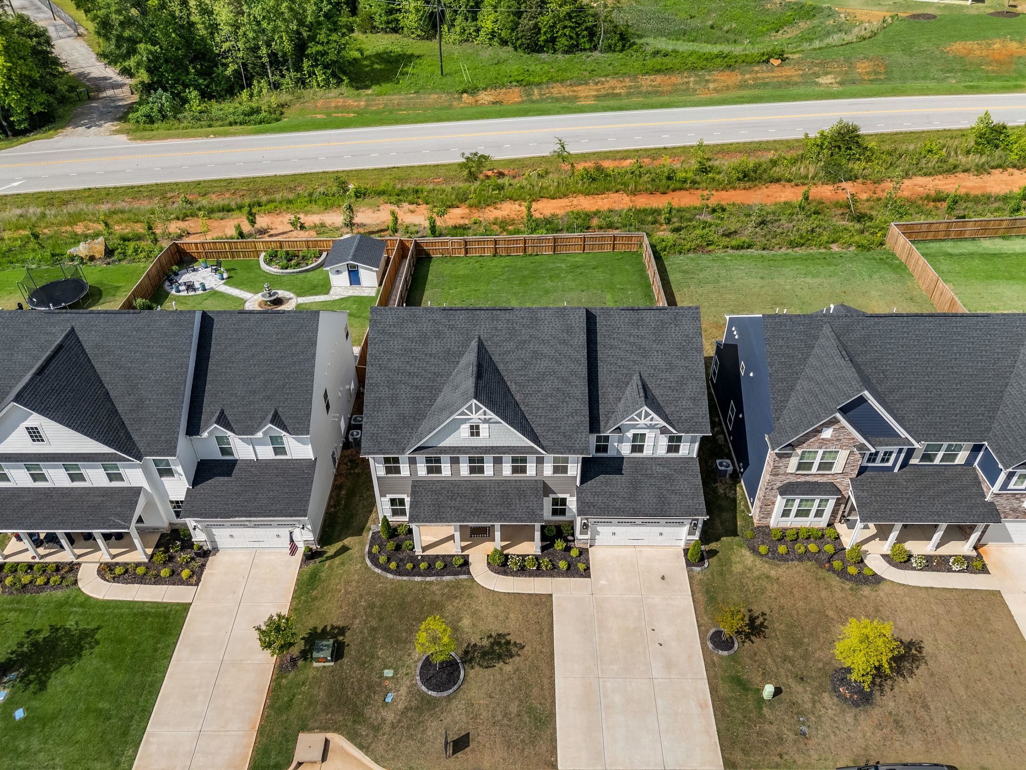 Woodruff, South Carolina, 29388, United States, 5 Bedrooms Bedrooms, ,4 BathroomsBathrooms,Residential,For Sale,1890985