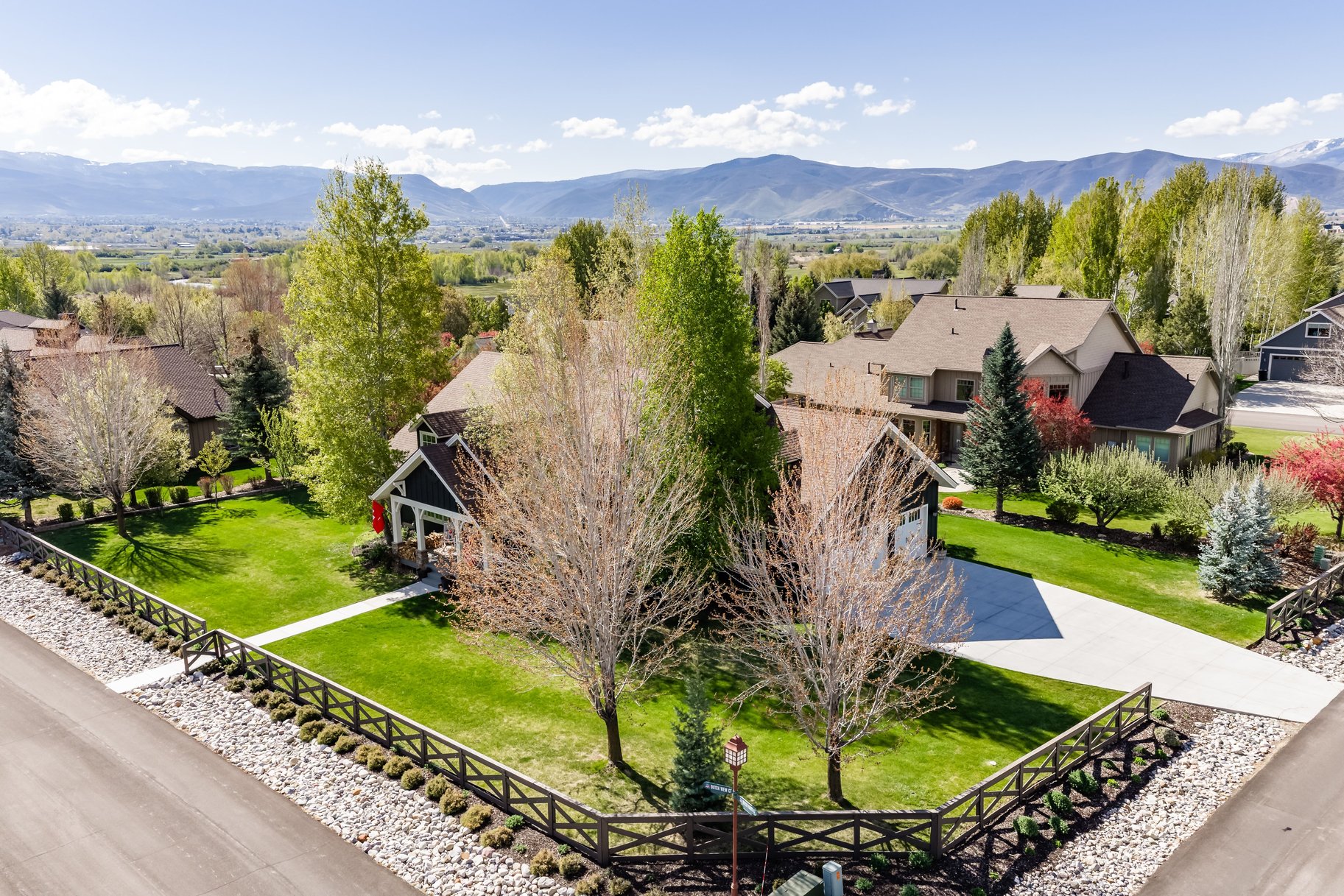  Custom Home In Dutch Fields Community In Midway - 物件實景