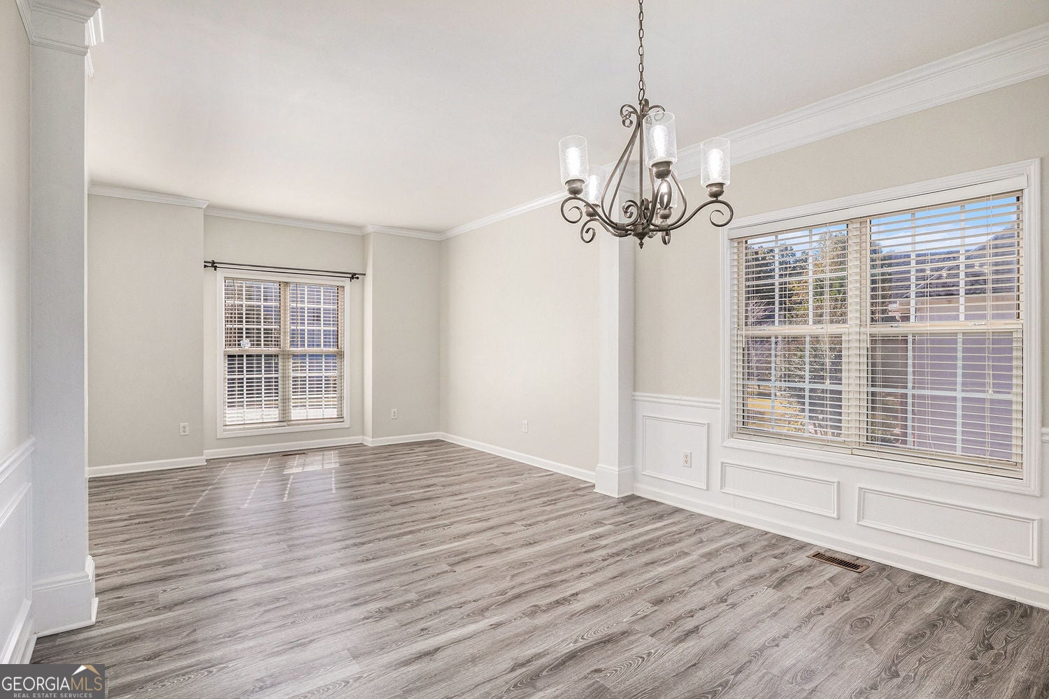 Buford, Georgia, 30518, United States, 4 Bedrooms Bedrooms, ,3 BathroomsBathrooms,Residential,For Sale,1969826