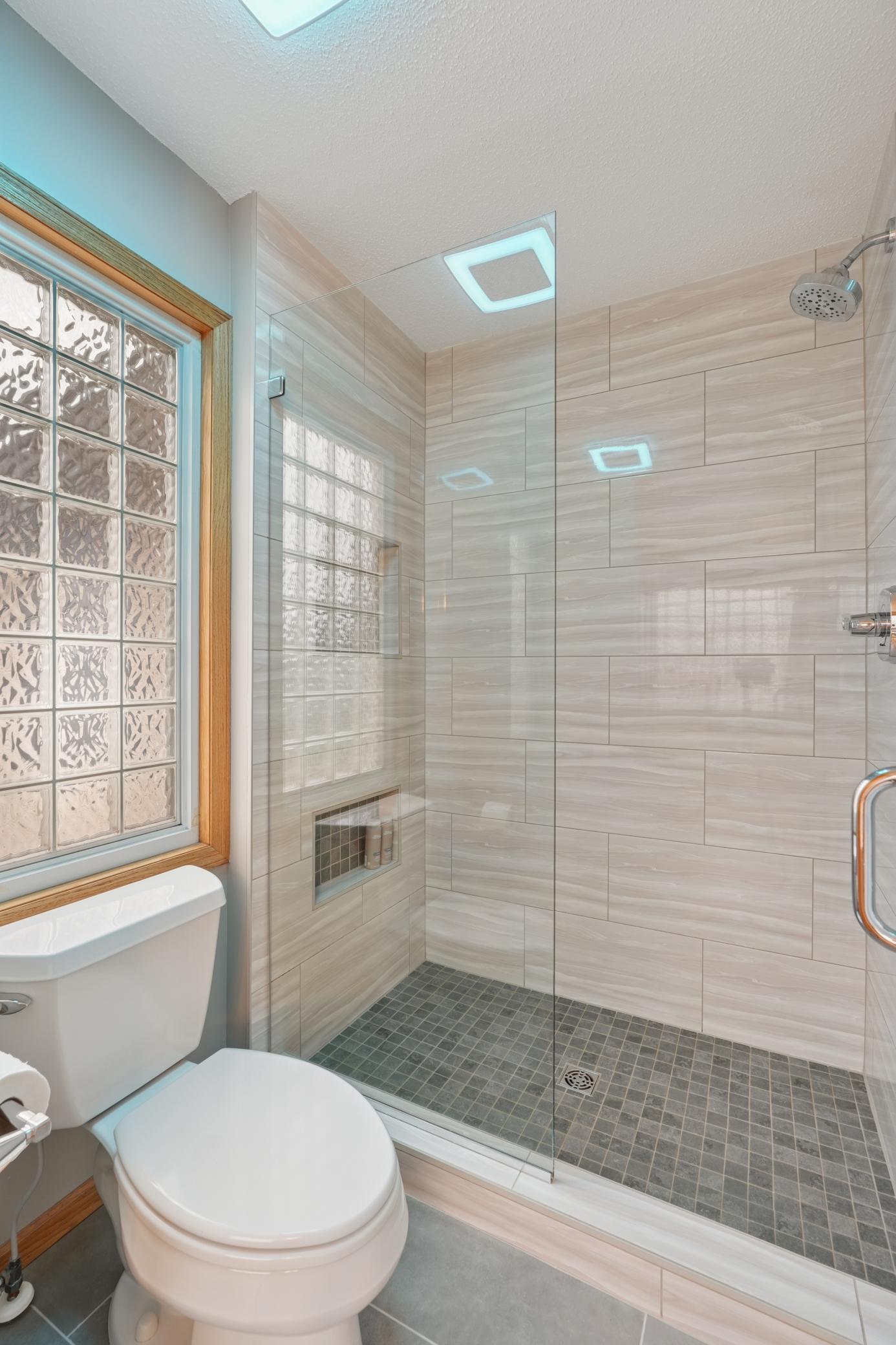 Hudson, Wisconsin, 54016, United States, 5 Bedrooms Bedrooms, ,3 BathroomsBathrooms,Residential,For Sale,1989559