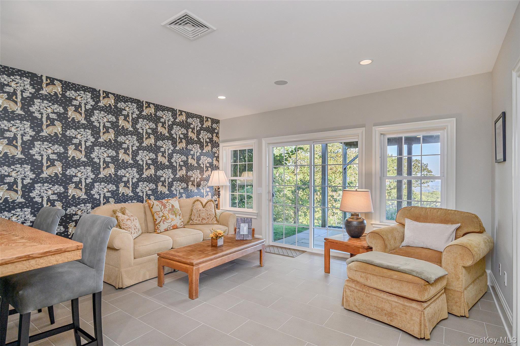 Call Listing Agent, Connecticut, 06812, United States, 5 Bedrooms Bedrooms, ,6 BathroomsBathrooms,Residential,For Sale,1991031