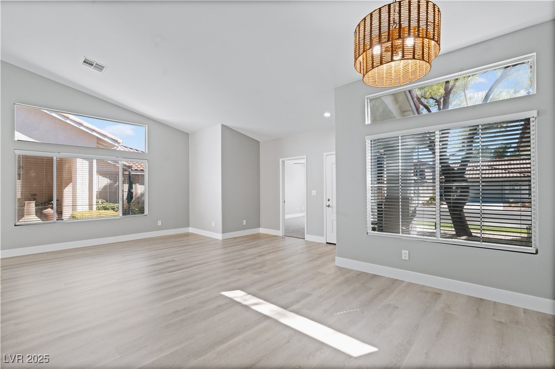 North Las Vegas, Nevada, 89031, United States, 4 Bedrooms Bedrooms, ,2 BathroomsBathrooms,Residential,For Sale,1947196