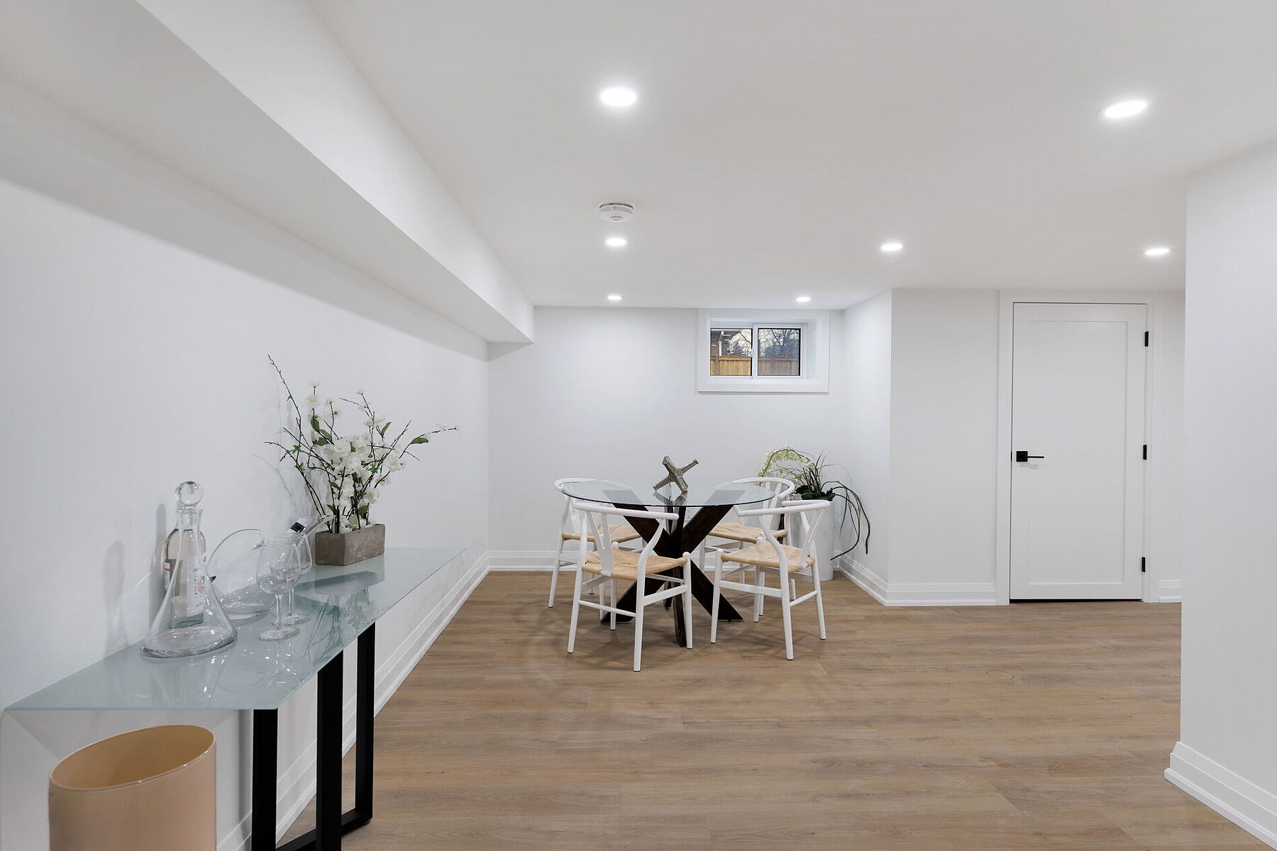  Custom Built Home - 物件實景