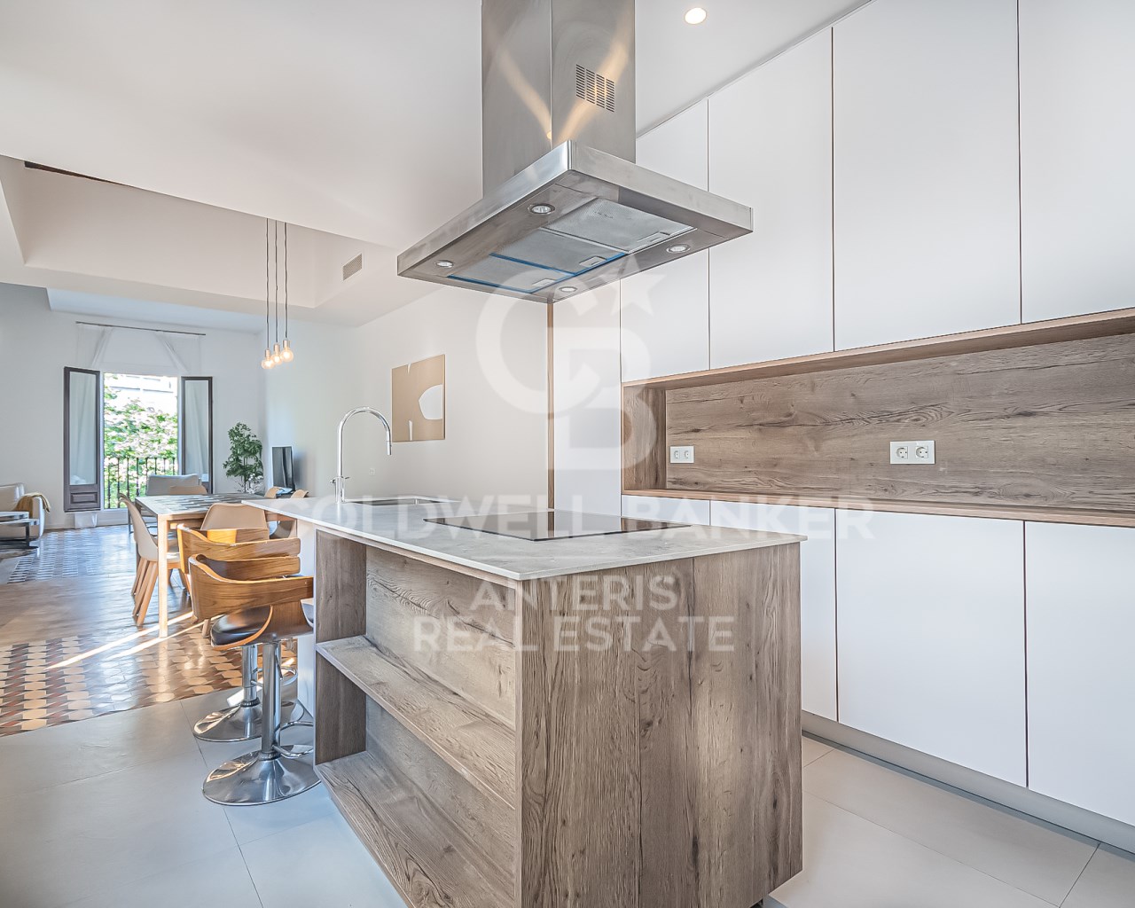 Barcelona, Catalonia, ES, 3 Bedrooms Bedrooms, ,2 BathroomsBathrooms,Residential,For Sale,1827864