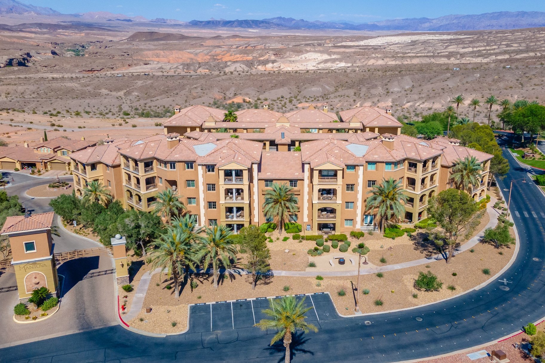  Lake Las Vegas Furnished 3 Beds, 3 Bath With Den Penthouse & Lake Views - 物件實景