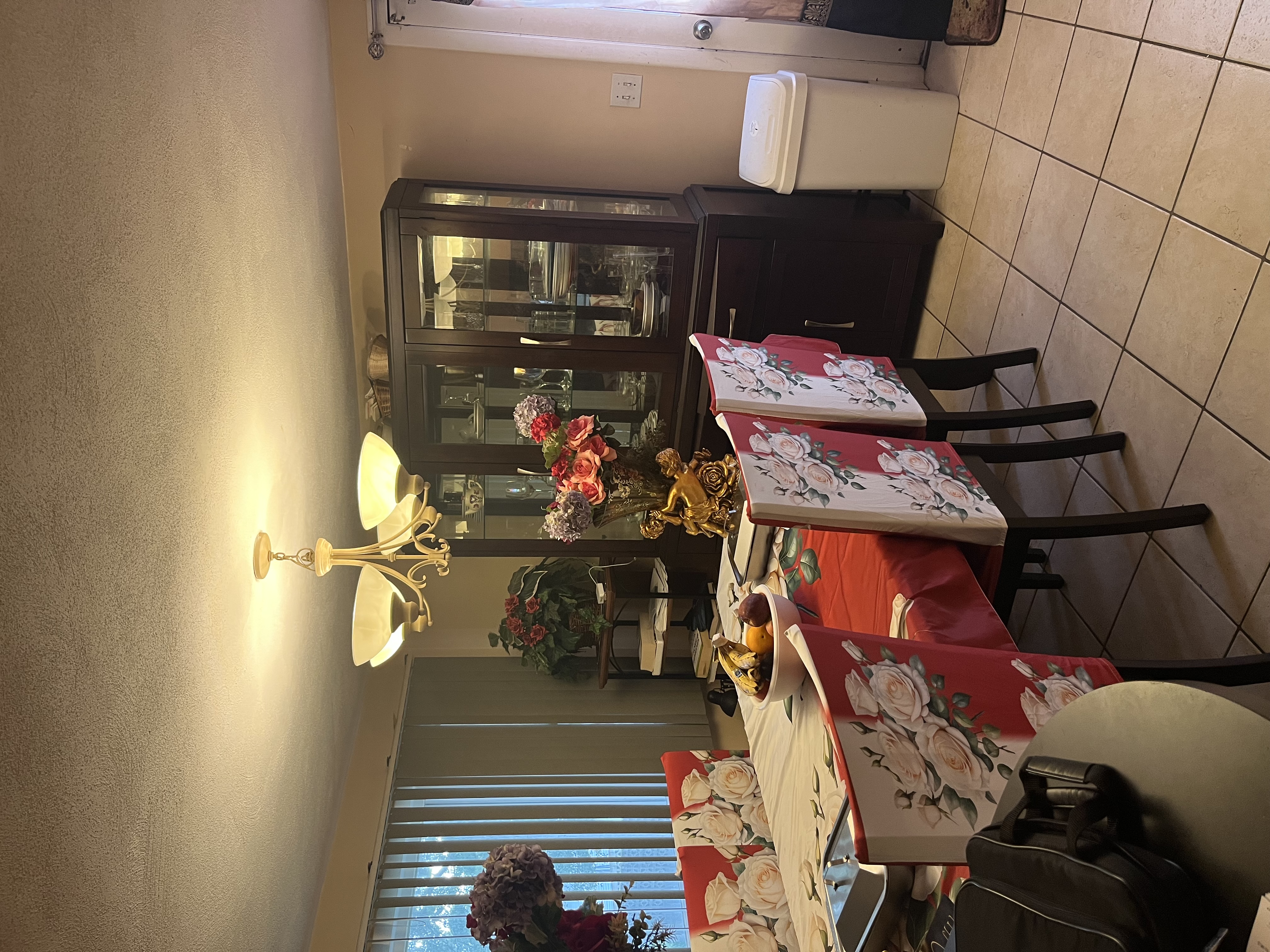 North Providence, Rhode Island, 02911, United States, 4 Bedrooms Bedrooms, ,4 BathroomsBathrooms,Residential,For Sale,1981959