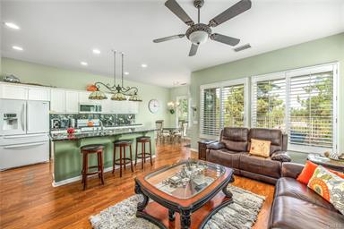 Corona, California, 92883, United States, 2 Bedrooms Bedrooms, ,2 BathroomsBathrooms,Residential,For Sale,1994557