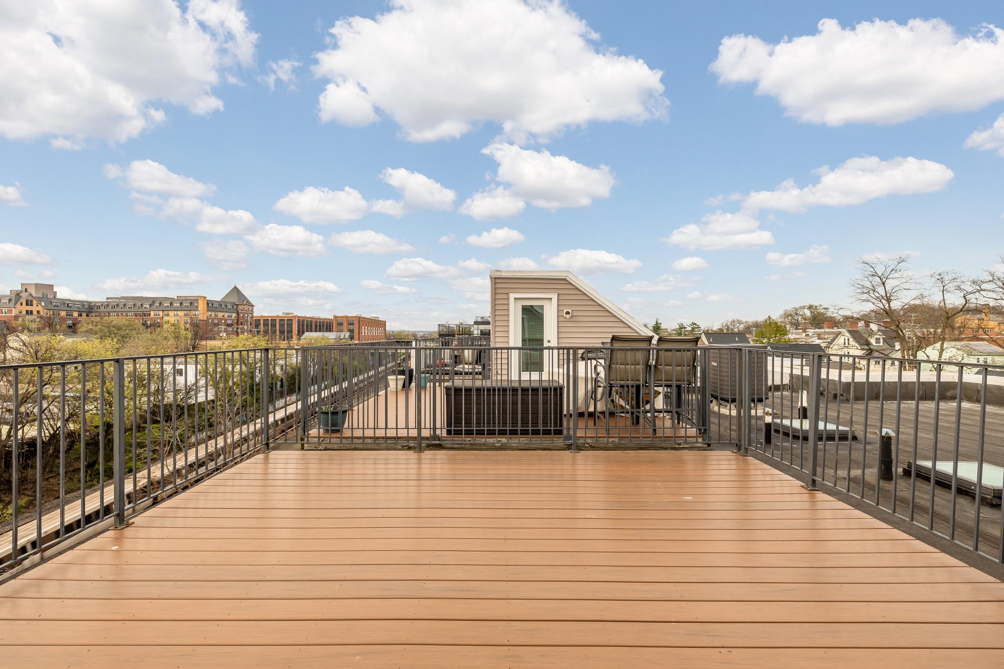  3302 9th Street NE, Washington, DC, 20017 - 物件實景