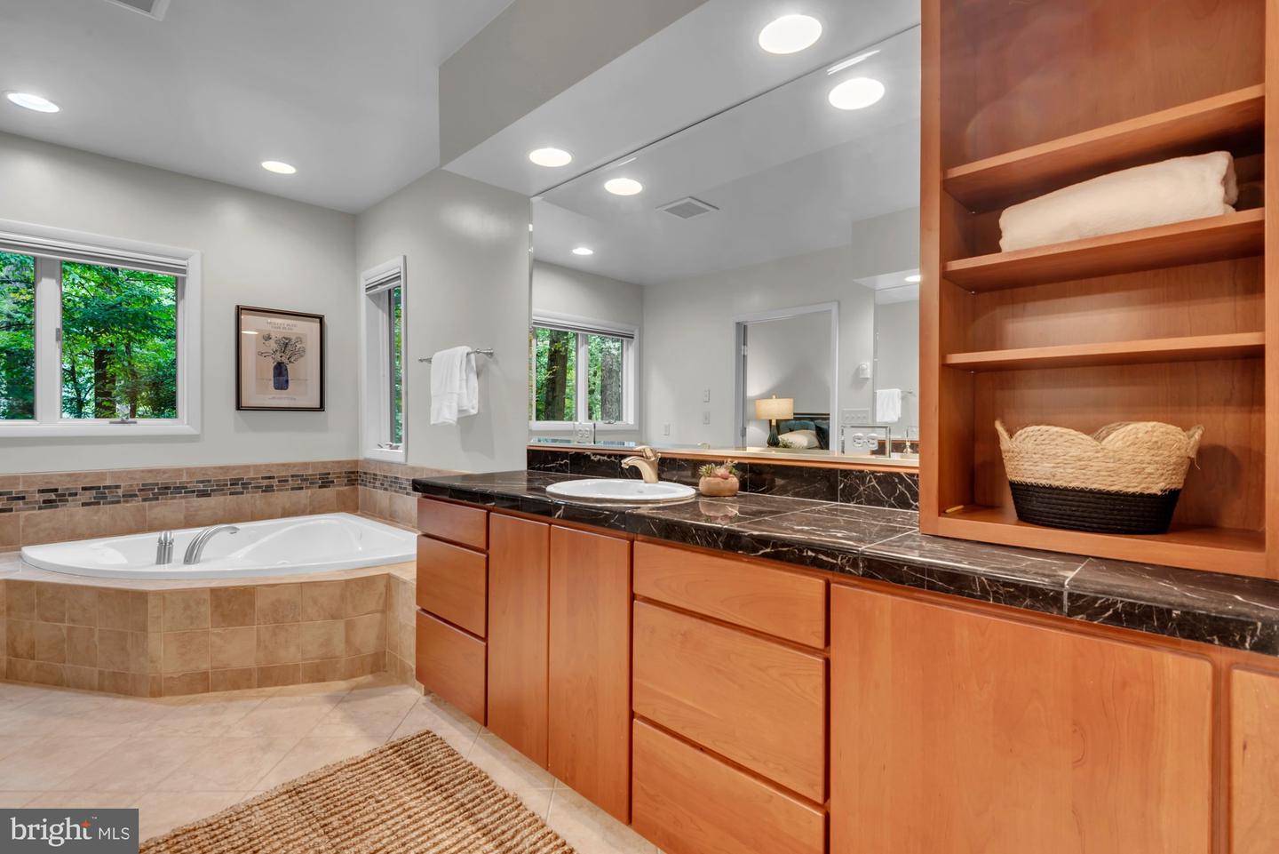 Annapolis, Maryland, 21409, United States, 4 Bedrooms Bedrooms, ,5 BathroomsBathrooms,Residential,For Sale,1947089