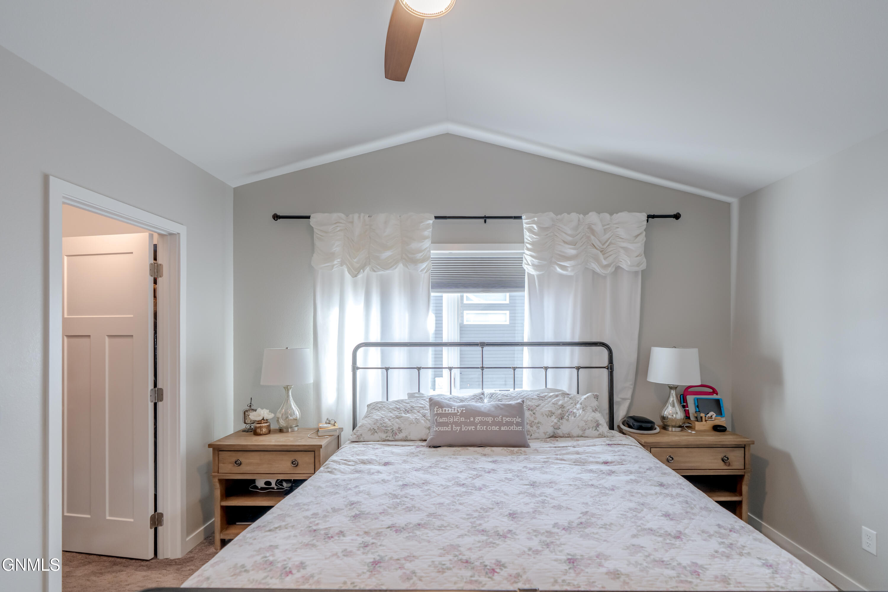 Bismarck, North Dakota, 58504, United States, 5 Bedrooms Bedrooms, ,2 BathroomsBathrooms,Residential,For Sale,1986096