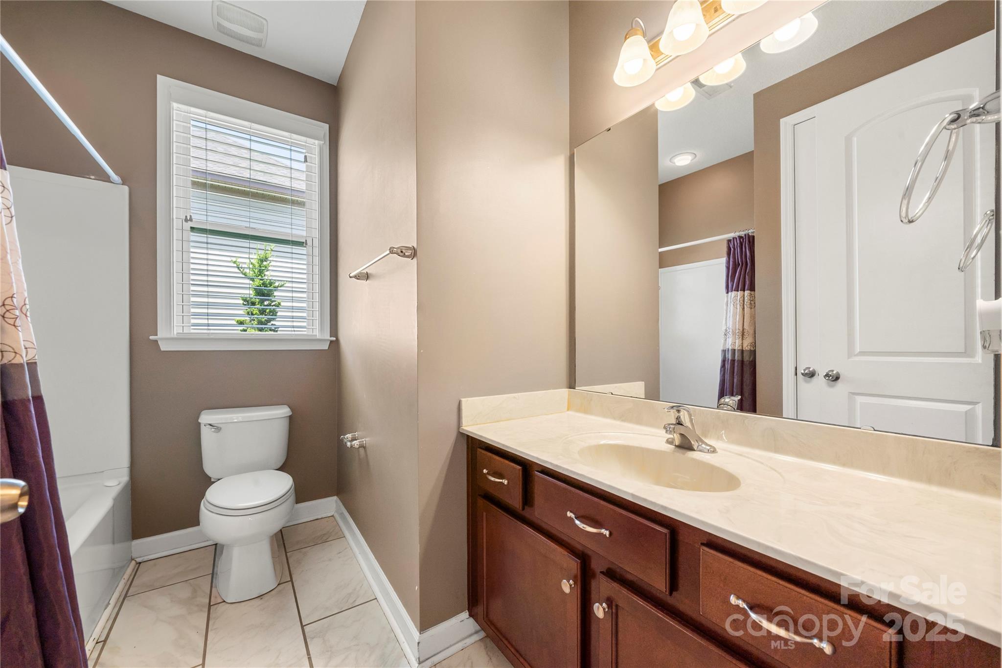 Belmont, North Carolina, 28012, United States, 4 Bedrooms Bedrooms, ,3 BathroomsBathrooms,Residential,For Sale,1866923