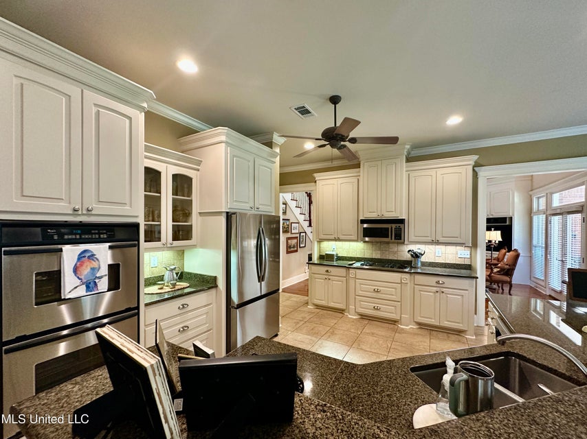 Clinton, Mississippi, 39056, United States, 5 Bedrooms Bedrooms, ,3 BathroomsBathrooms,Residential,For Sale,1904228