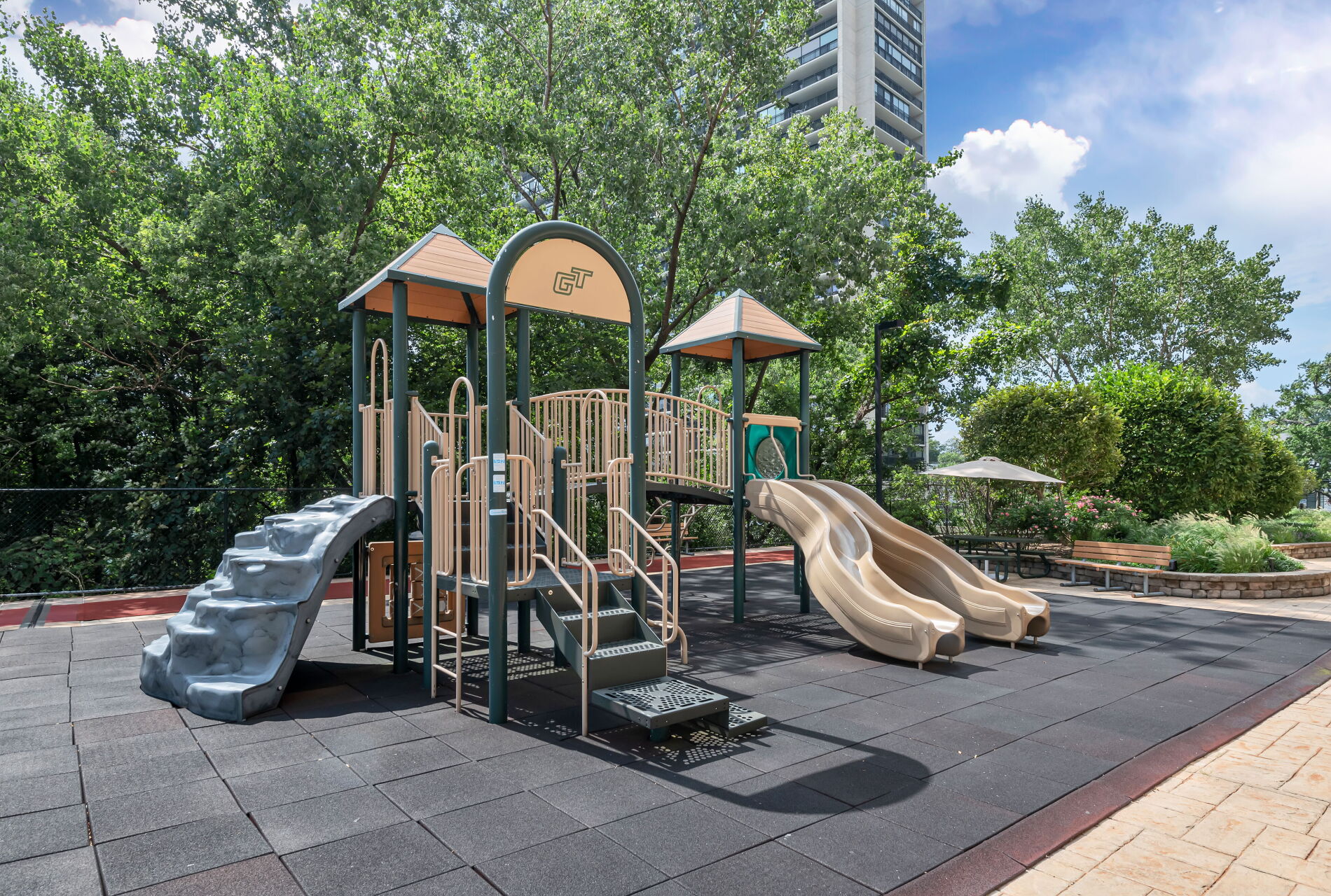  1512 Palisade Avenue, Fort Lee, NJ, 07024 - 物件實景
