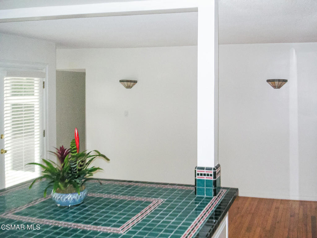 Los Angeles, California, 90066, United States, ,Residential,For Sale,1898424