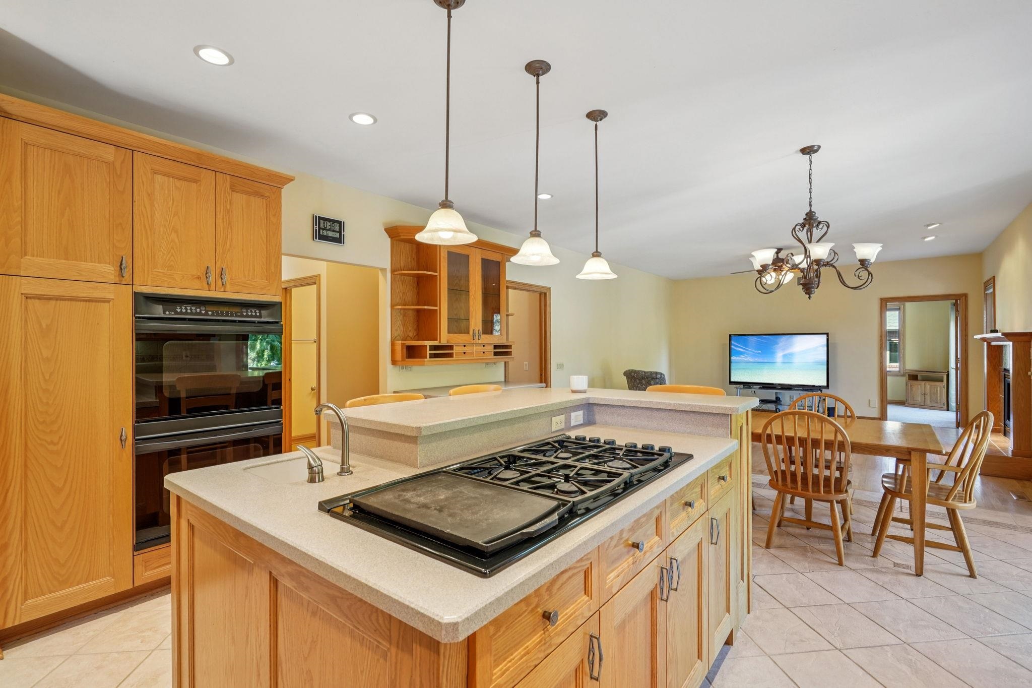 Waunakee, Wisconsin, 53597, United States, 4 Bedrooms Bedrooms, ,4 BathroomsBathrooms,Residential,For Sale,1987992