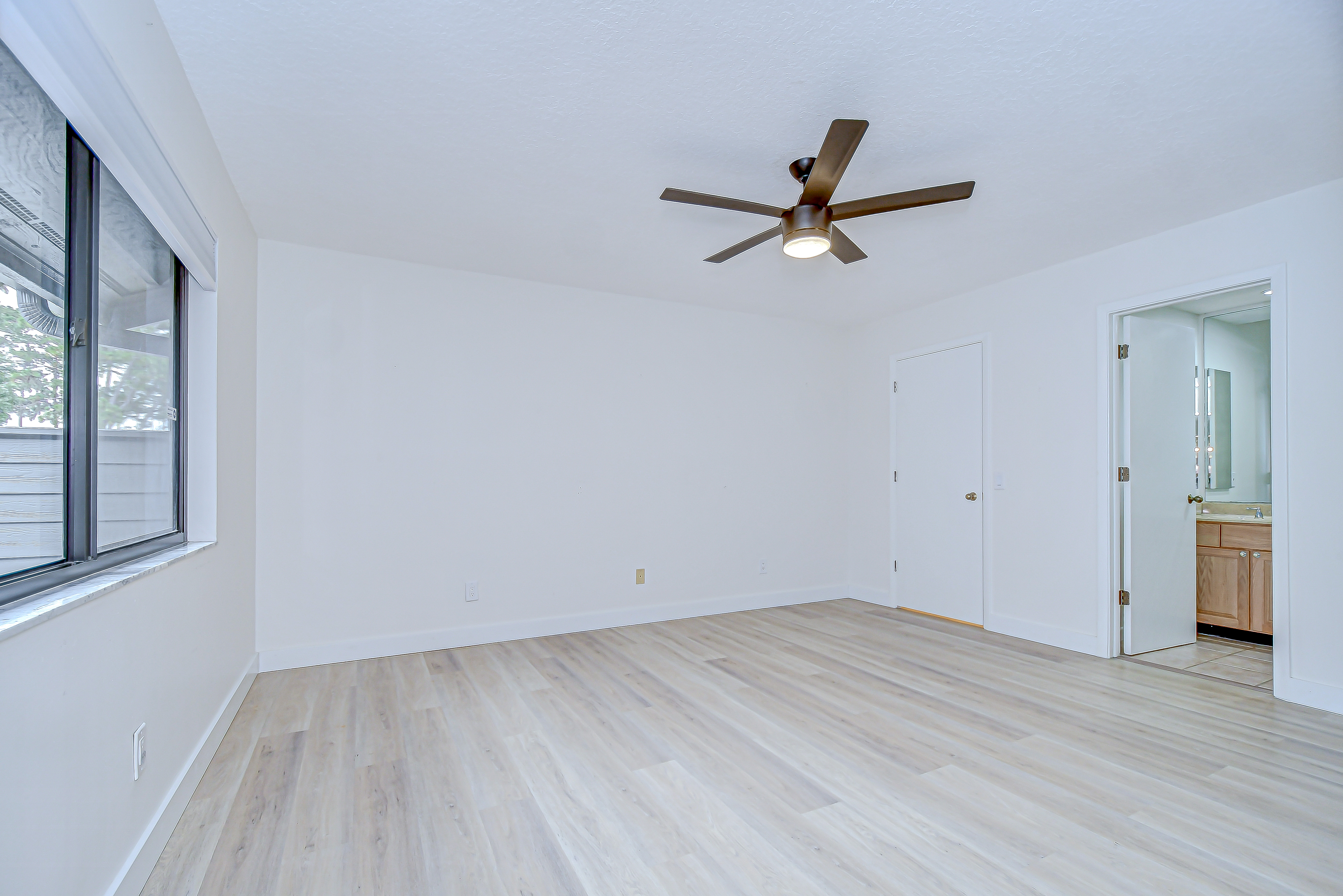 Wesley Chapel, Florida, 33543, United States, 3 Bedrooms Bedrooms, ,3 BathroomsBathrooms,Residential,For Sale,1915571