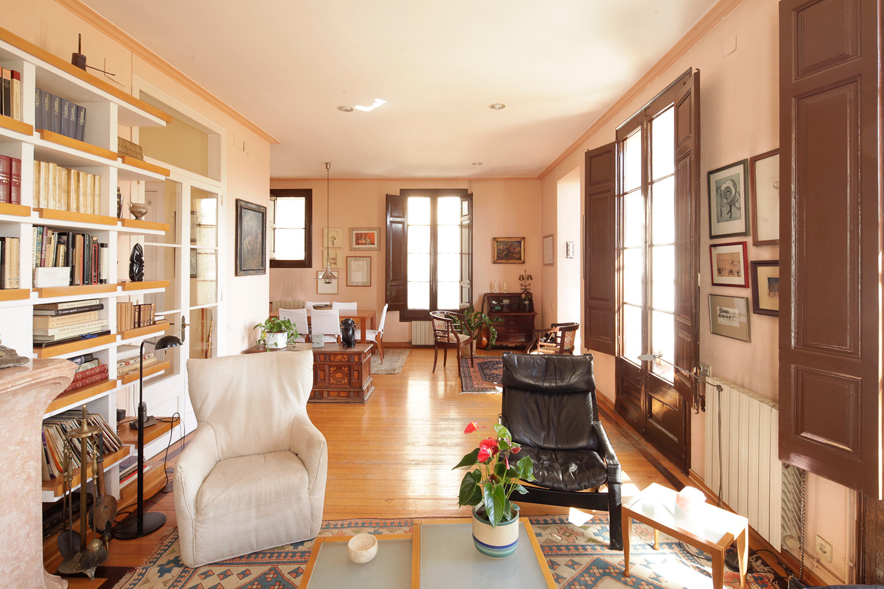  Exceptional Modernist house in the center of Tiana, Maresme - 物件實景