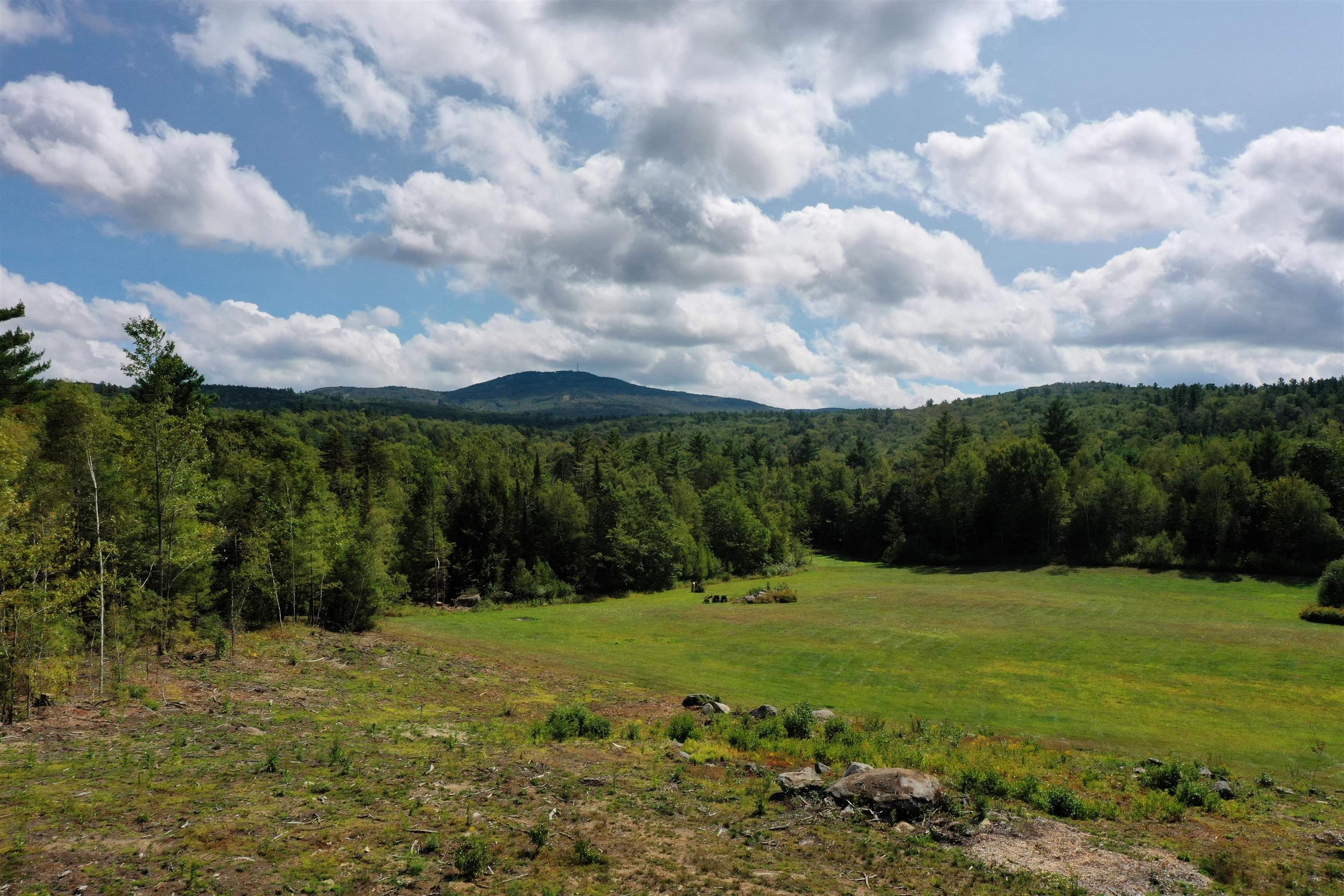 Sunapee, New Hampshire, 03782, United States, ,Residential,For Sale,1941833