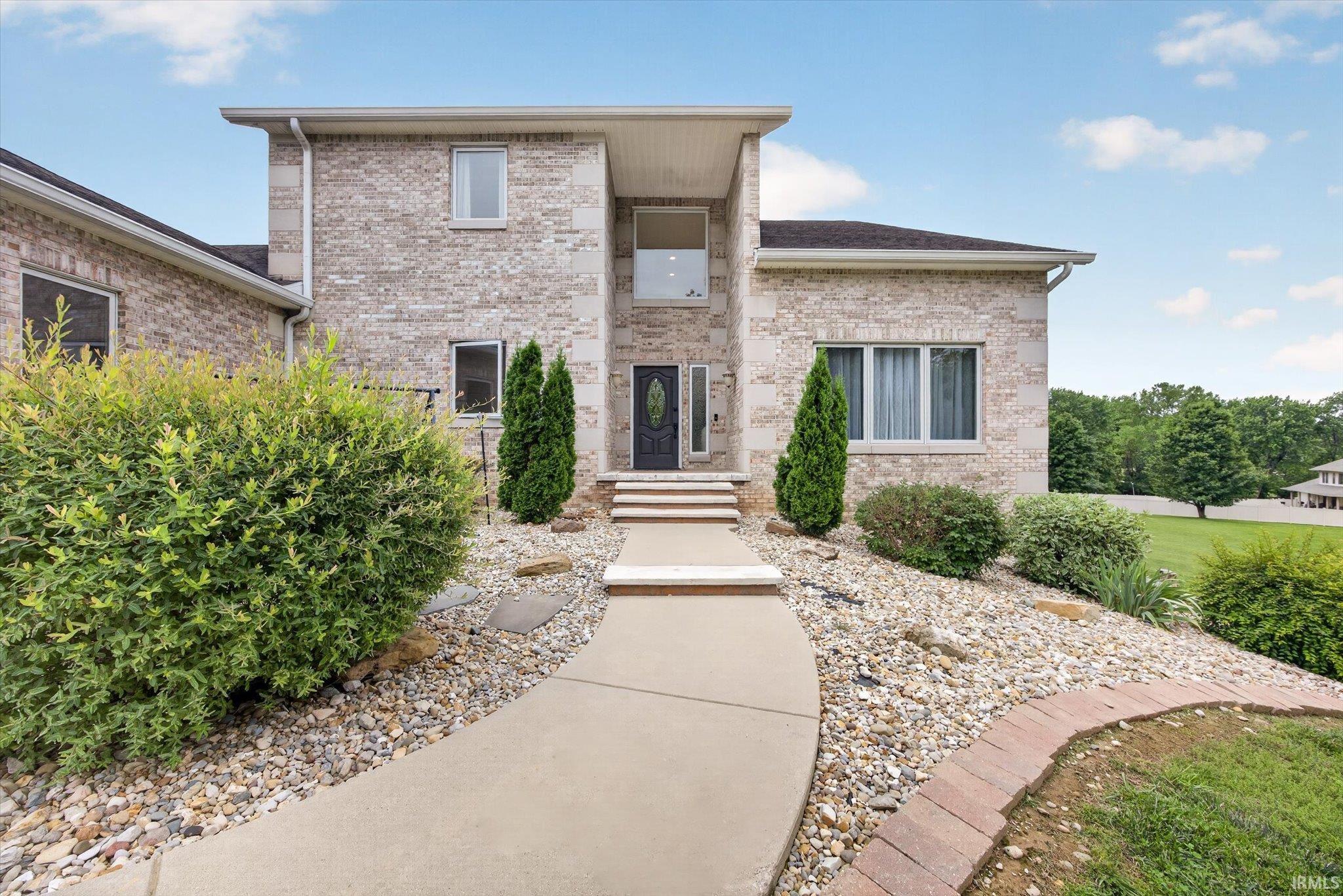 Bloomington, Indiana, 47401, United States, 4 Bedrooms Bedrooms, ,6 BathroomsBathrooms,Residential,For Sale,2048103