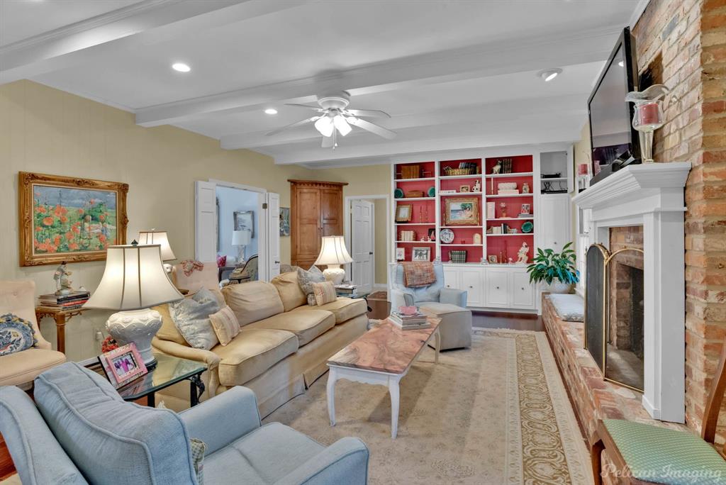 Shreveport, Louisiana, 71106, United States, 4 Bedrooms Bedrooms, ,4 BathroomsBathrooms,Residential,For Sale,1729515