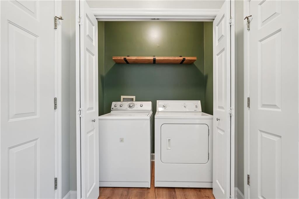 Alpharetta, Georgia, 30004, United States, 4 Bedrooms Bedrooms, ,3 BathroomsBathrooms,Residential,For Sale,1978370