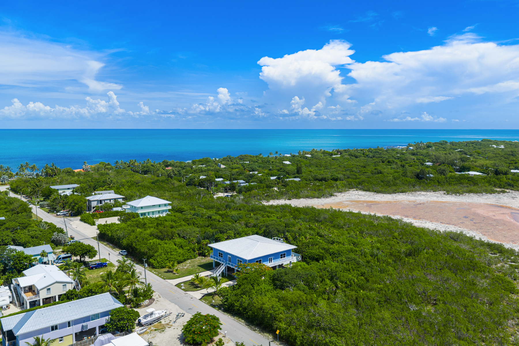  235 Tropical Avenue - 物件實景
