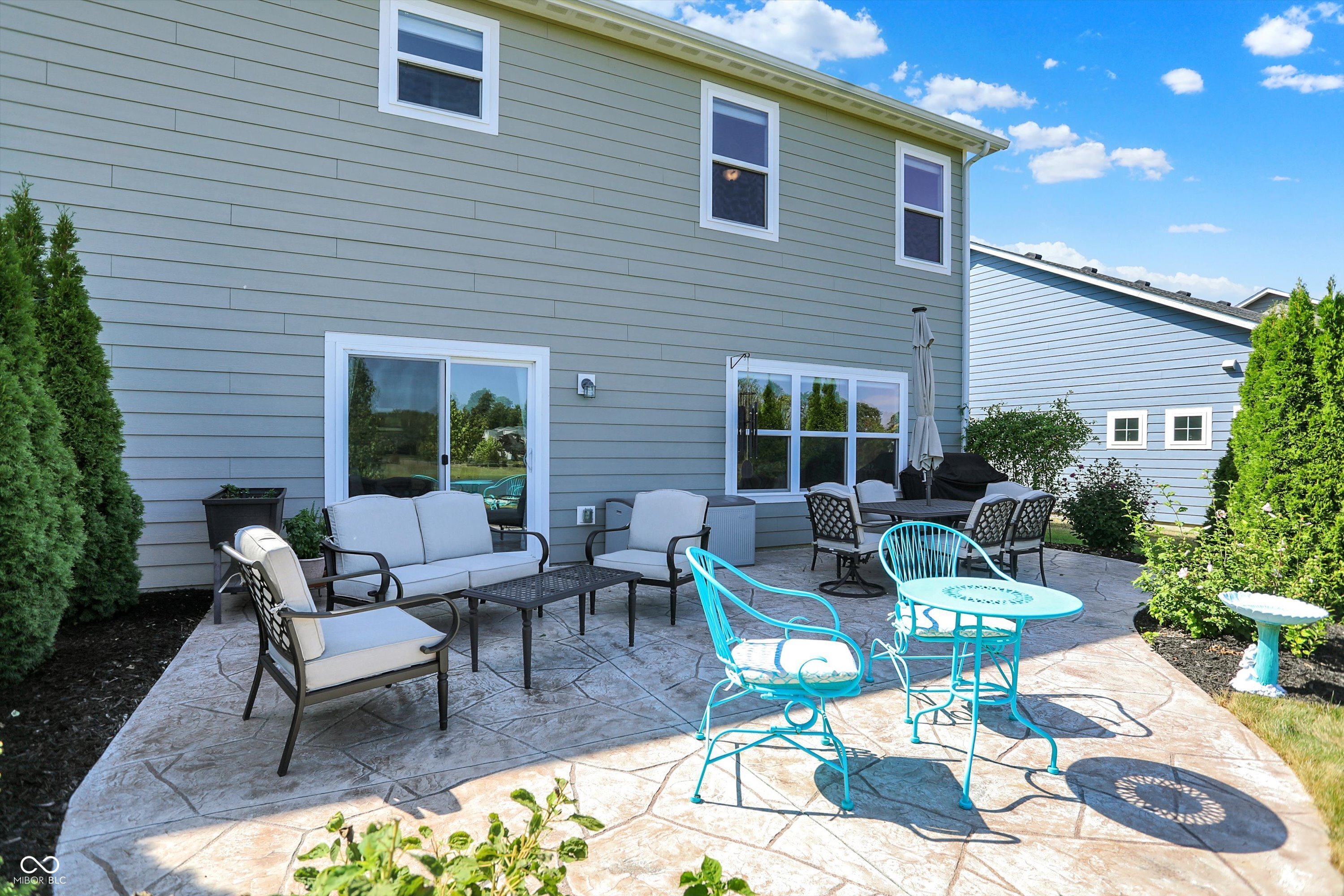 Noblesville, Indiana, 46060, United States, 5 Bedrooms Bedrooms, ,3 BathroomsBathrooms,Residential,For Sale,1974054