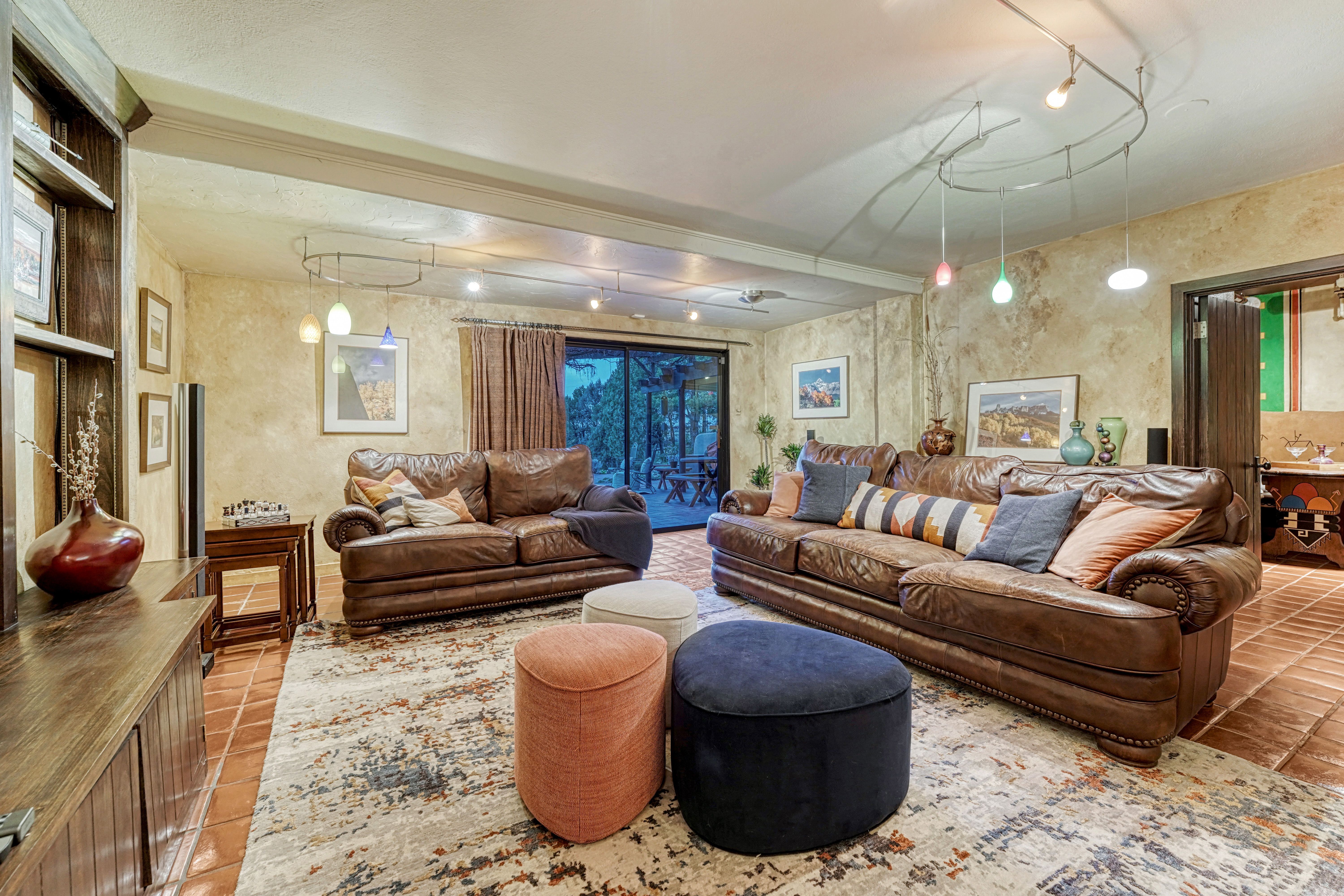  Introducing the Harold Florman House, a Rare and Authentic 1939 Pueblo Revival - 物件實景