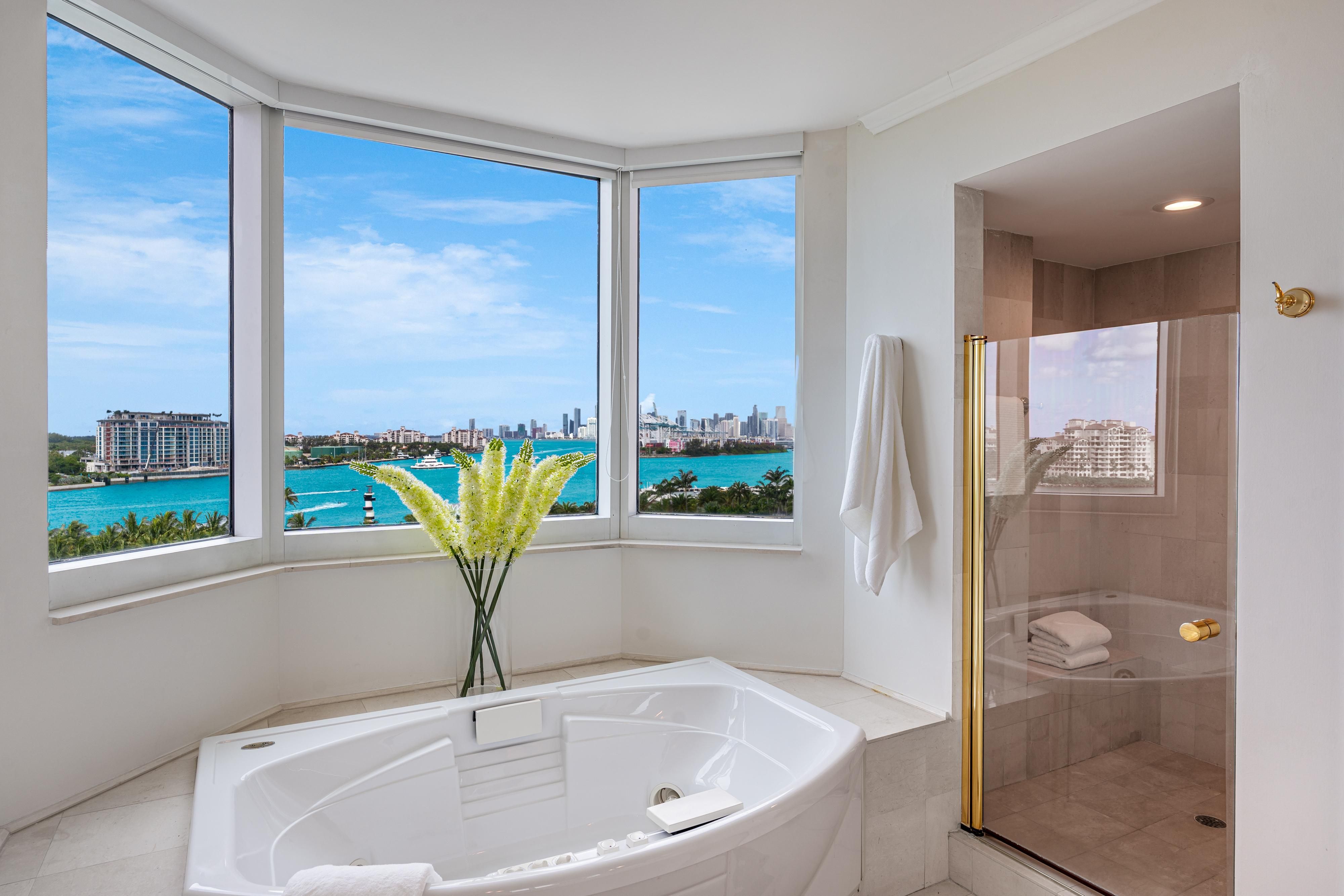  300 South Pointe Drive #1001, Miami Beach, FL 33139 - 物件實景