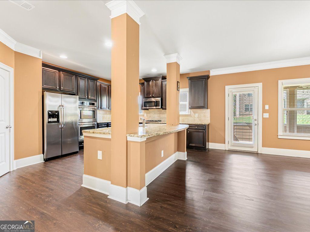 Acworth, Georgia, 30101, United States, 7 Bedrooms Bedrooms, ,6 BathroomsBathrooms,Residential,For Sale,1929934