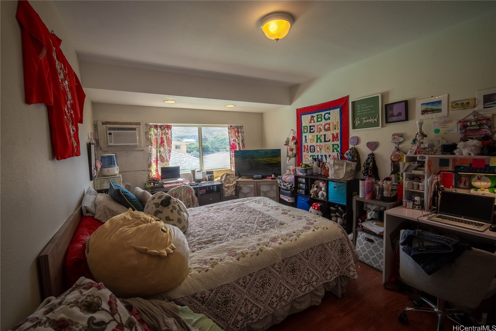 Honolulu, Hawaii, 96815, United States, 5 Bedrooms Bedrooms, ,3 BathroomsBathrooms,Residential,For Sale,1994650