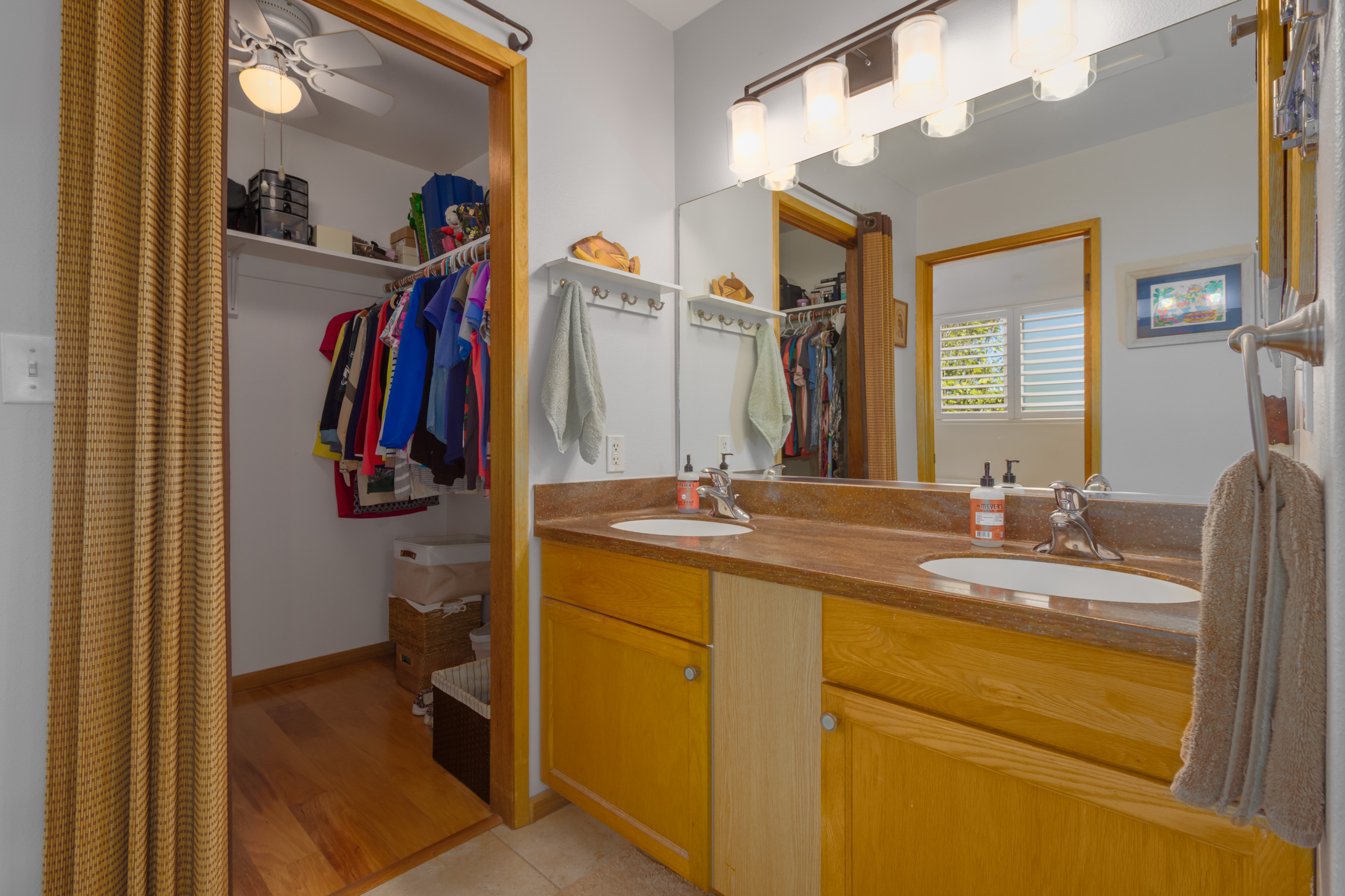 Volcano, Hawaii, 96785, United States, 3 Bedrooms Bedrooms, ,2 BathroomsBathrooms,Residential,For Sale,1971396