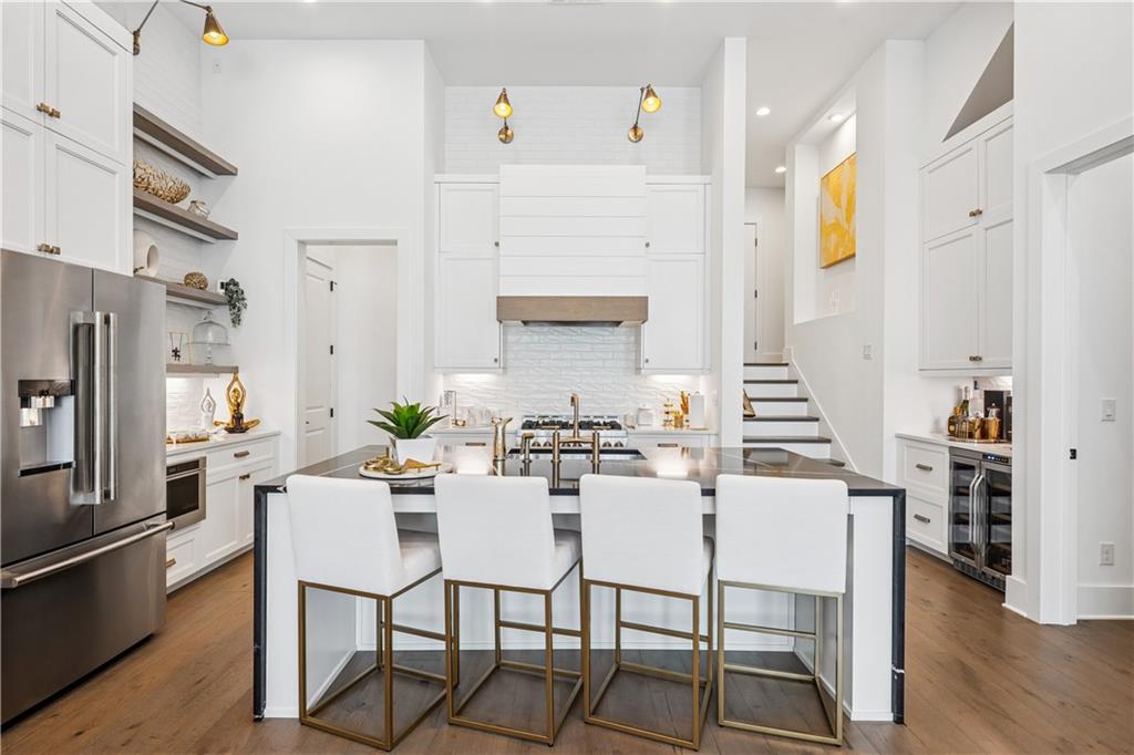 Alpharetta, Georgia, 30005, United States, 3 Bedrooms Bedrooms, ,3 BathroomsBathrooms,Residential,For Sale,1907831