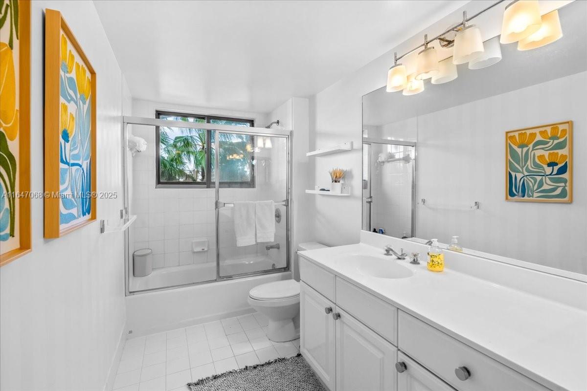 3598 Yacht Club Dr Unit 302, Aventura, Florida, 33180, United States, 3 Bedrooms Bedrooms, ,2 BathroomsBathrooms,Residential,For Sale,3598 Yacht Club Dr Unit 302,1622452