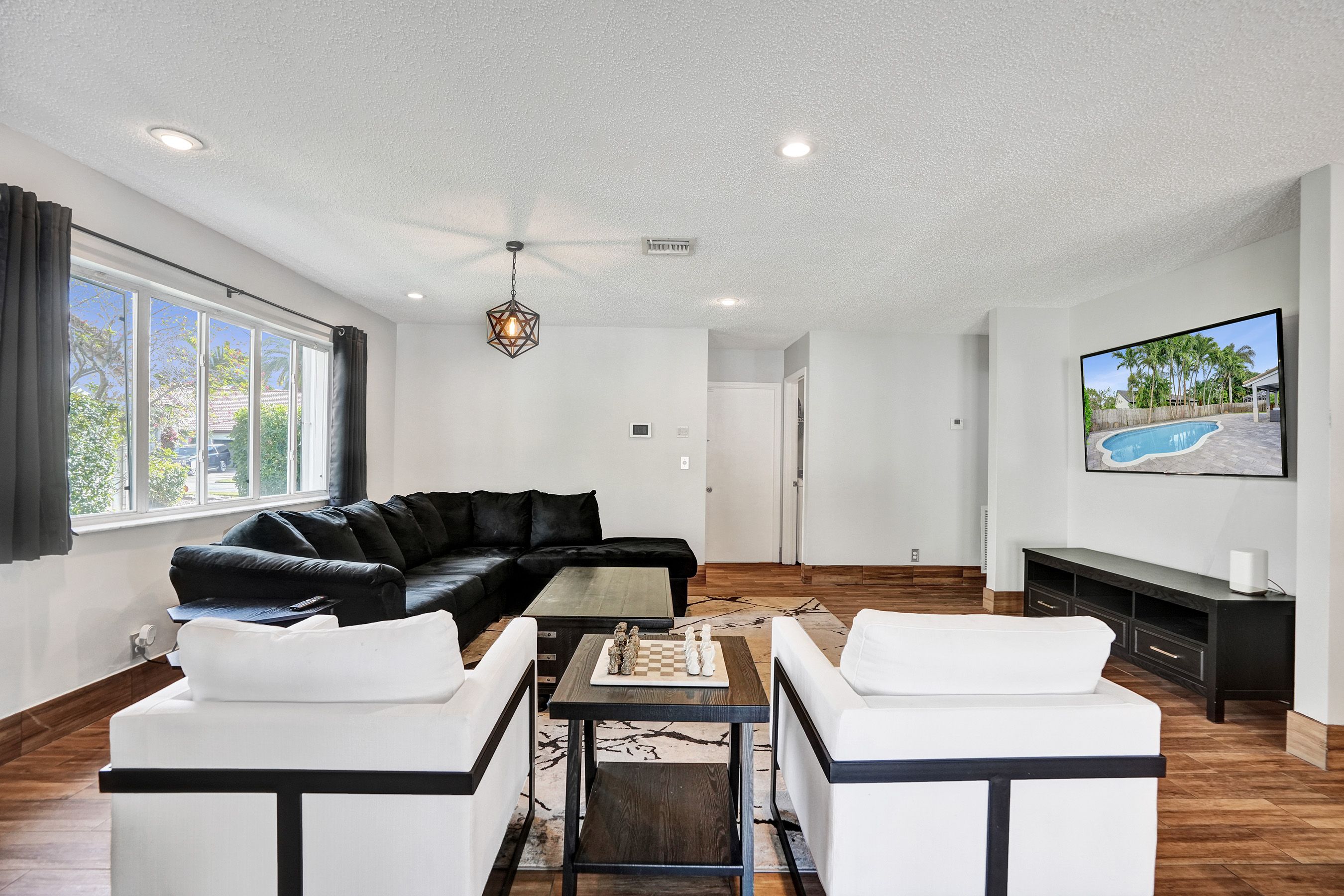 19321 NW 10th Street, Pembroke Pines, FL, 33029 - 物件實景