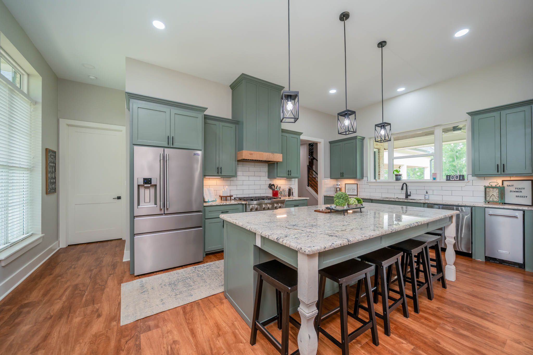 Jacksonville, Texas, 75766, United States, 4 Bedrooms Bedrooms, ,3 BathroomsBathrooms,Residential,For Sale,1978042