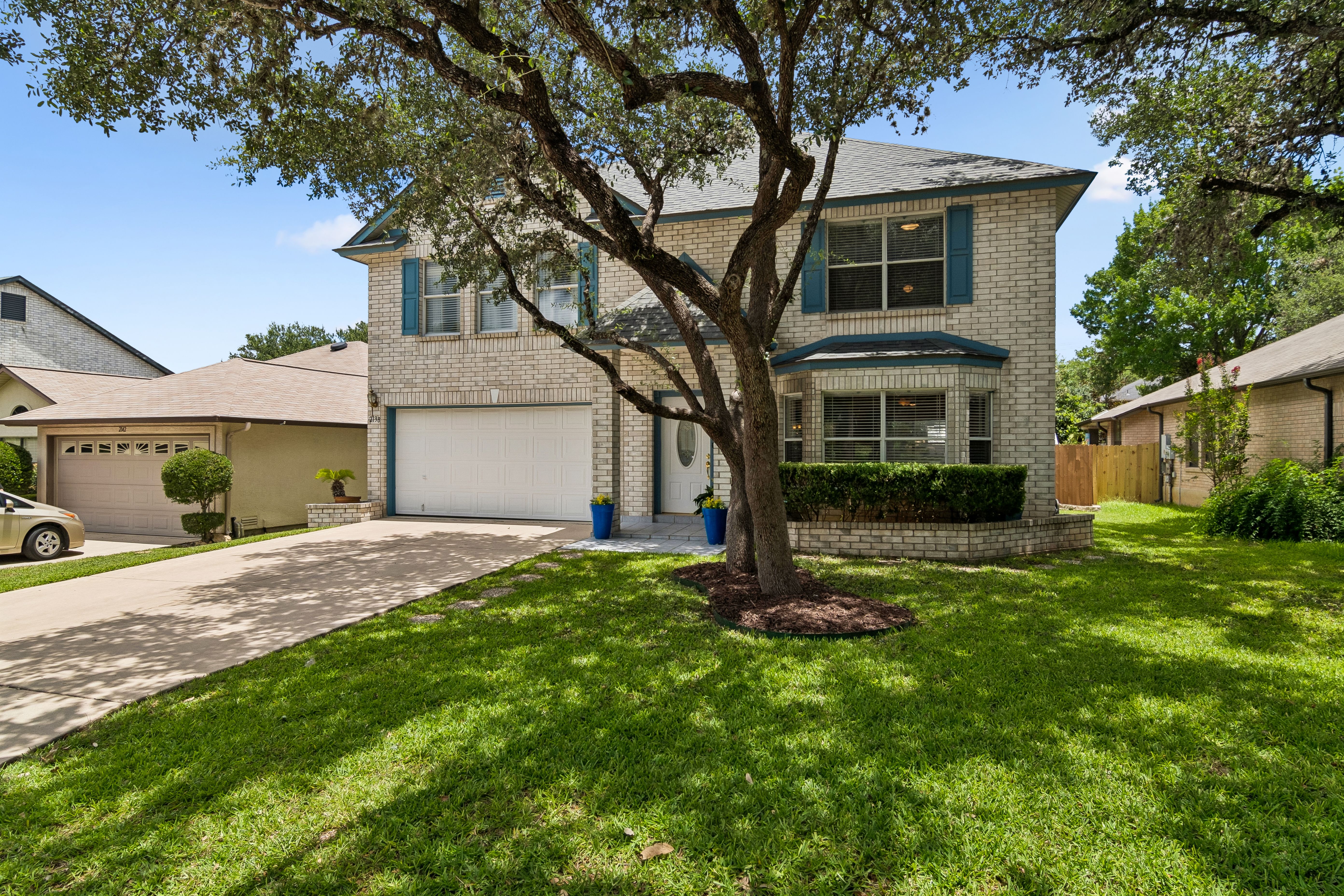  Stylish Two-Story in Huntington Place - 物件實景