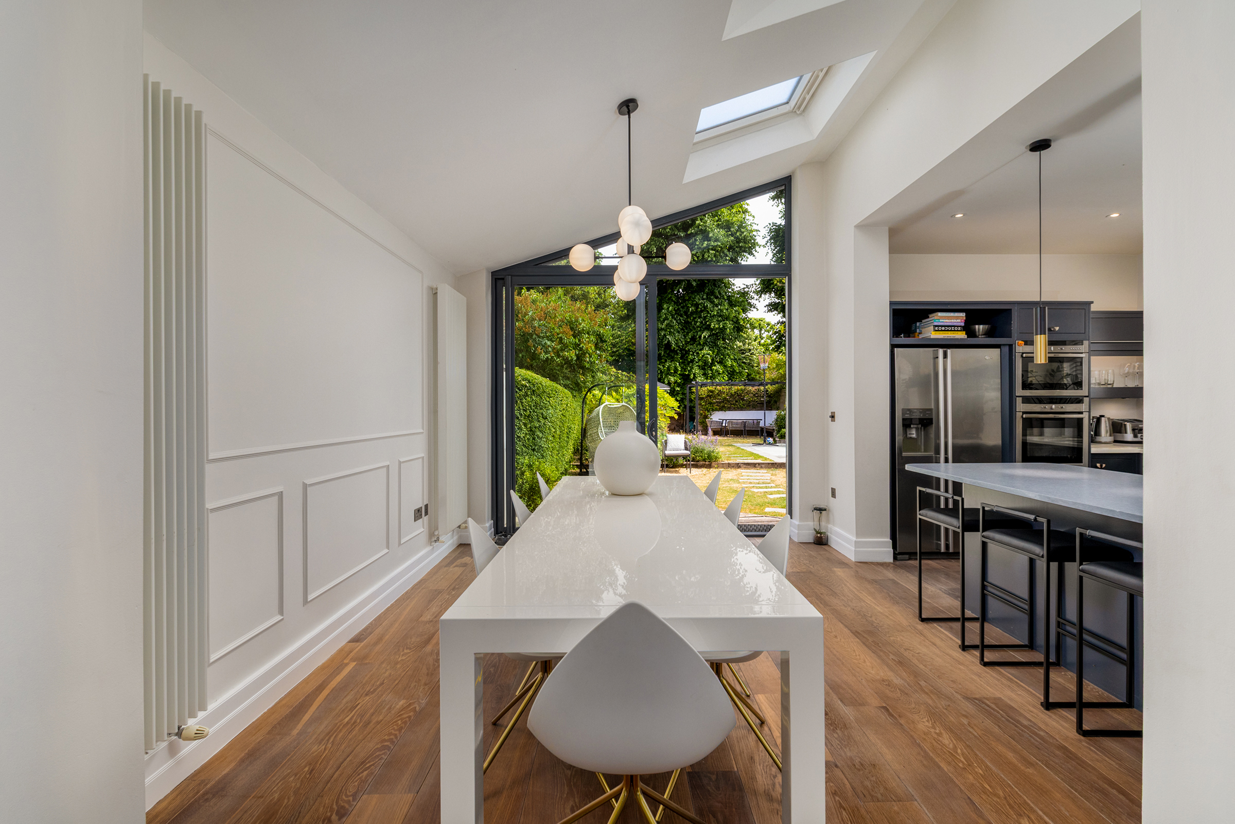  A Beautifully Renovated Family Home with a Garden Studio and Off-Street Parking - 物件實景