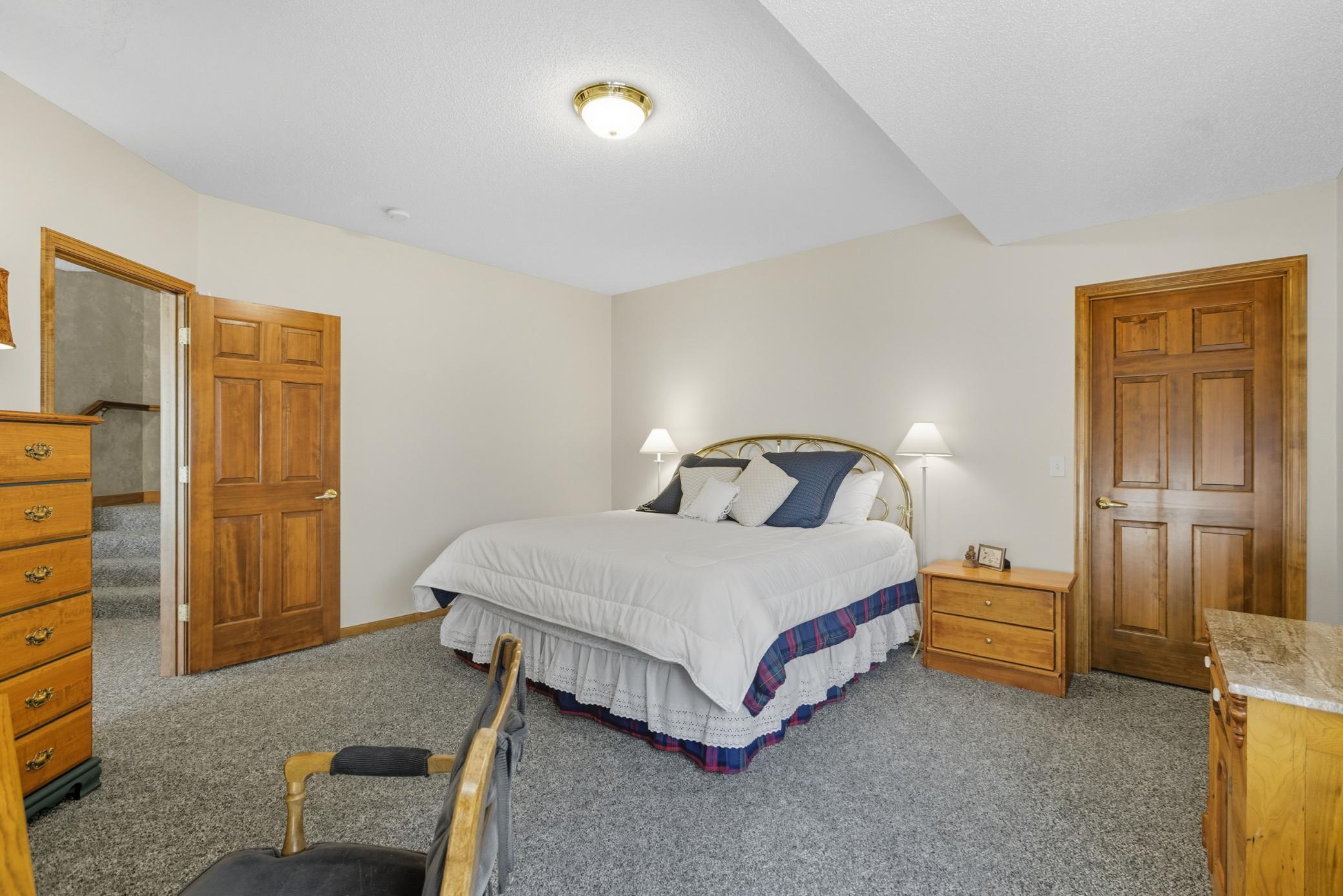 Plymouth, Minnesota, 55446, United States, 3 Bedrooms Bedrooms, ,2 BathroomsBathrooms,Residential,For Sale,1957891