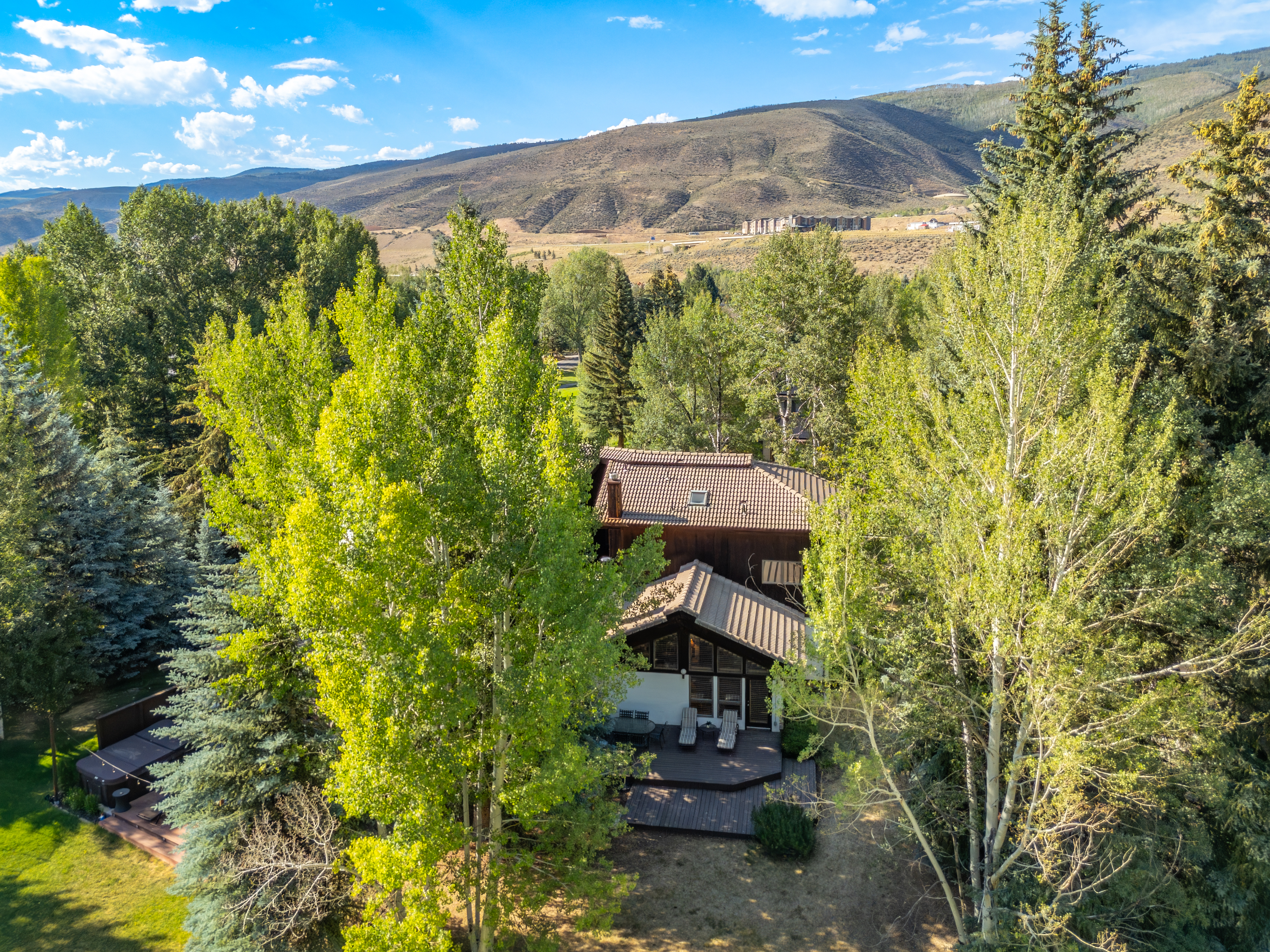  Mountain Residence Positioned at the 13th Fairway of the EagleVail Golf Course - 物件實景
