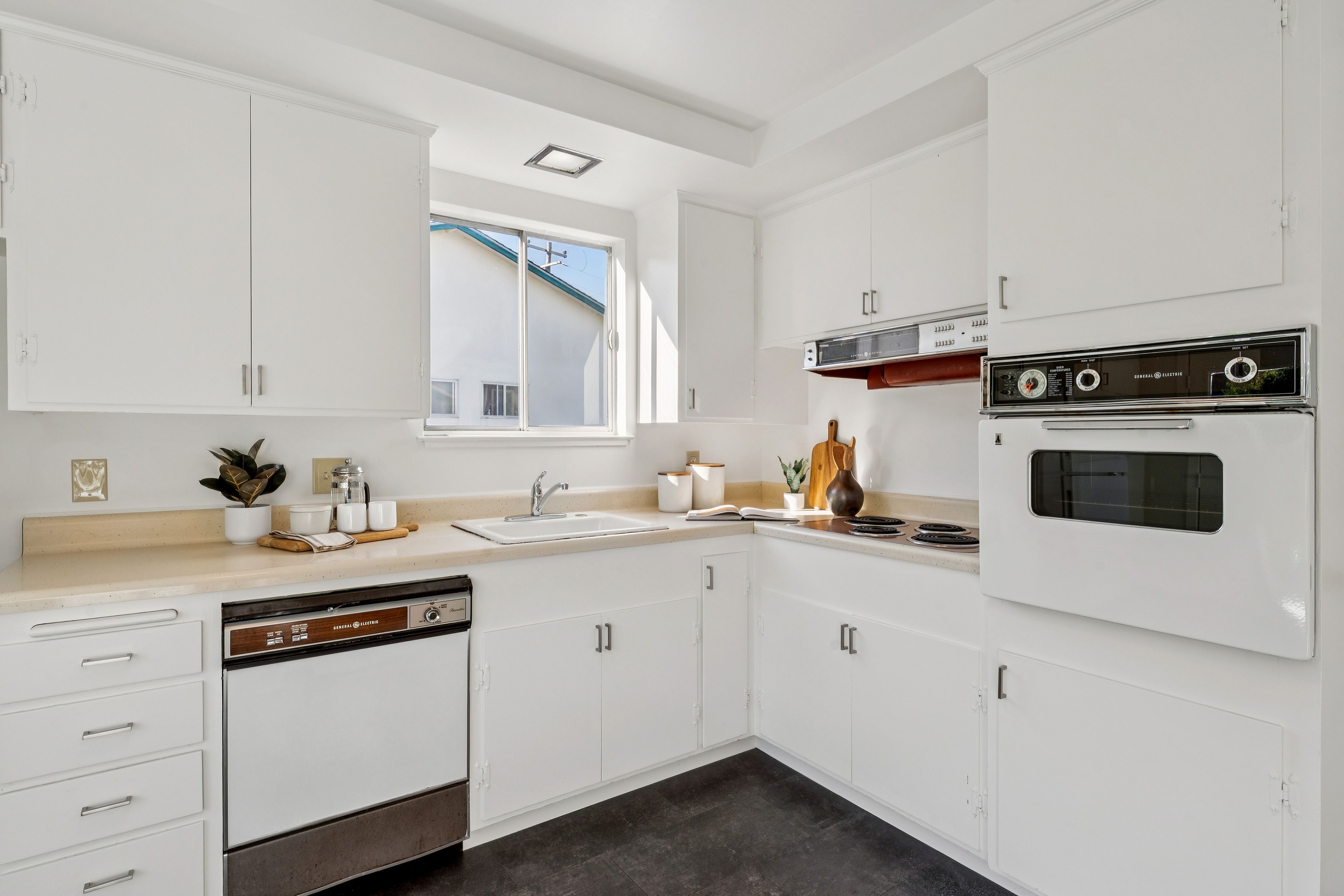  Large and Level Lot in Madera Gardens - 物件實景