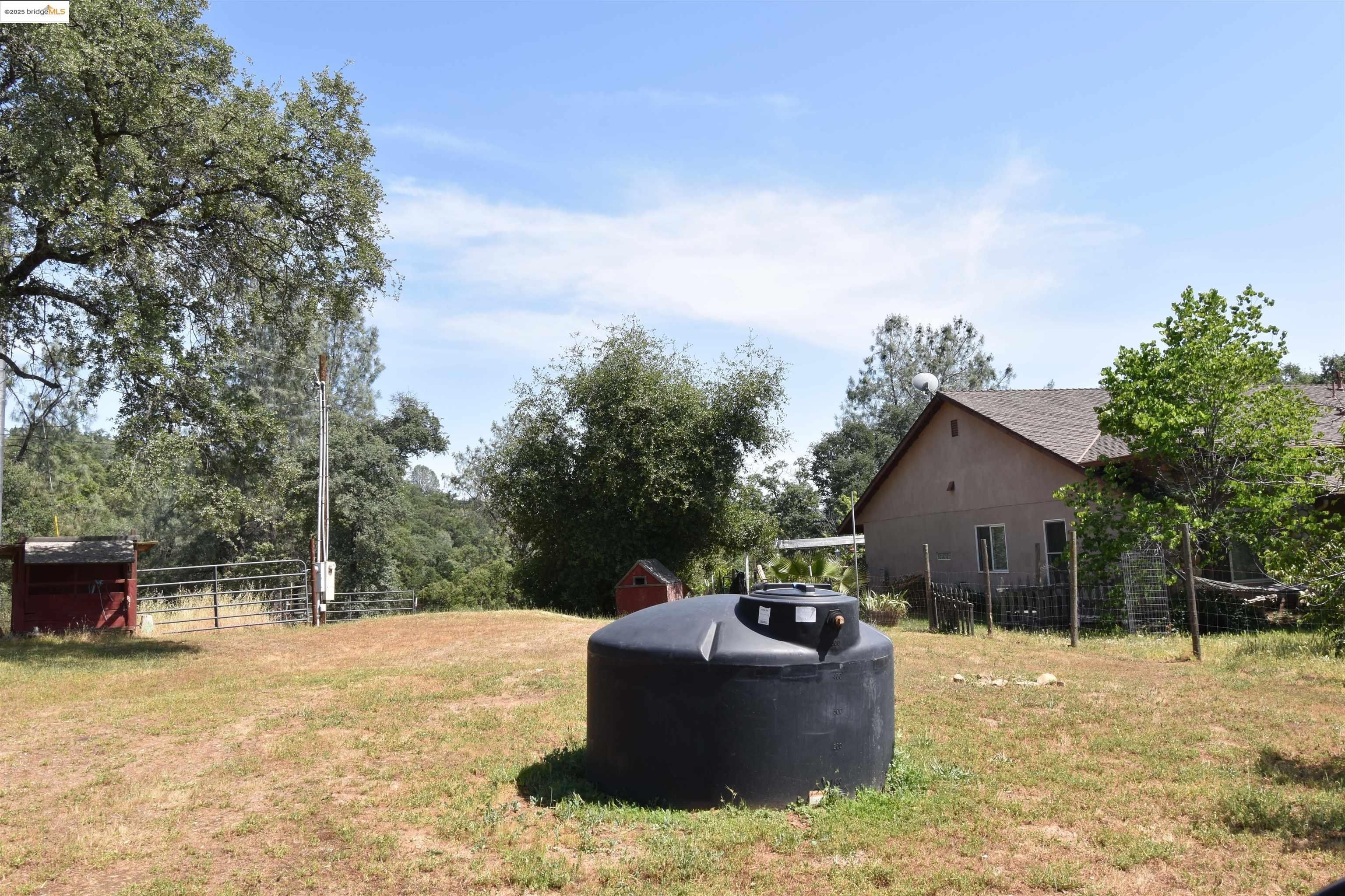 Jamestown, California, 95327, United States, 3 Bedrooms Bedrooms, ,2 BathroomsBathrooms,Residential,For Sale,1828112