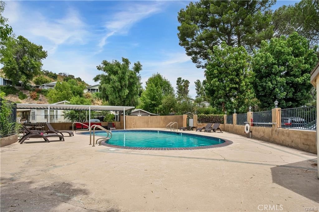 Woodland Hills, California, 91364, United States, 3 Bedrooms Bedrooms, ,2 BathroomsBathrooms,Residential,For Sale,1895841
