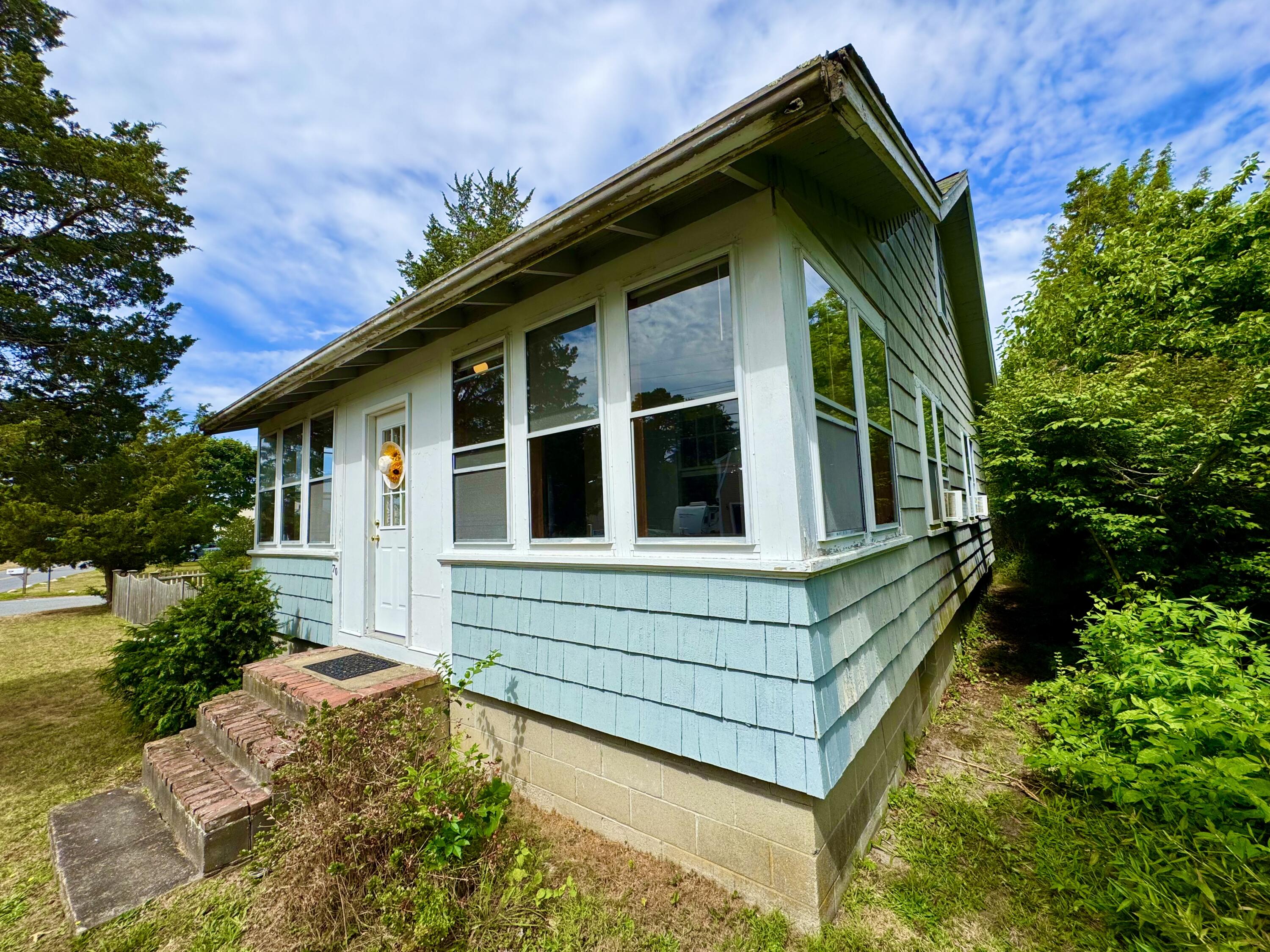 Pocasset, Massachusetts, 02559, United States, 3 Bedrooms Bedrooms, ,1 BathroomBathrooms,Residential,For Sale,1911453