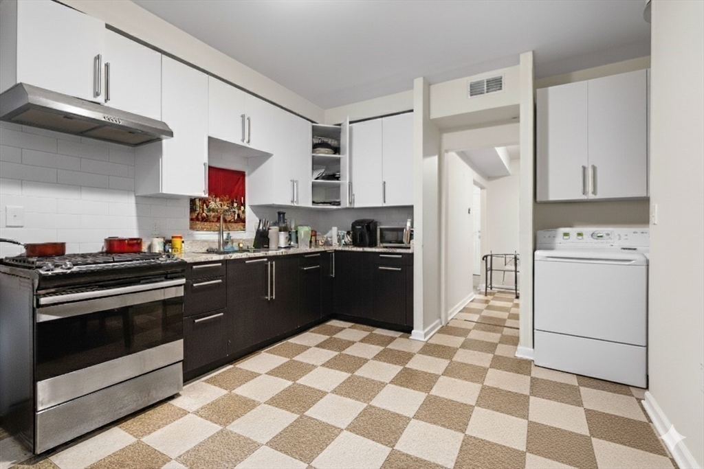 Boston, Massachusetts, 02126, United States, 9 Bedrooms Bedrooms, ,3 BathroomsBathrooms,Residential,For Sale,1975784