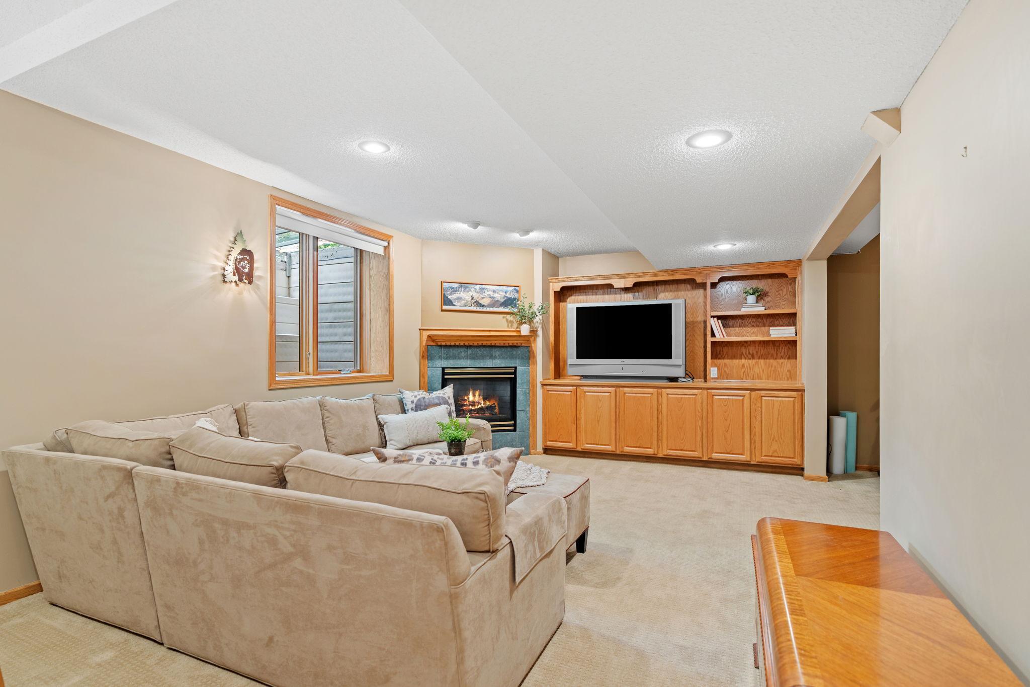 Eagan, Minnesota, 55123, United States, 4 Bedrooms Bedrooms, ,3 BathroomsBathrooms,Residential,For Sale,1905951