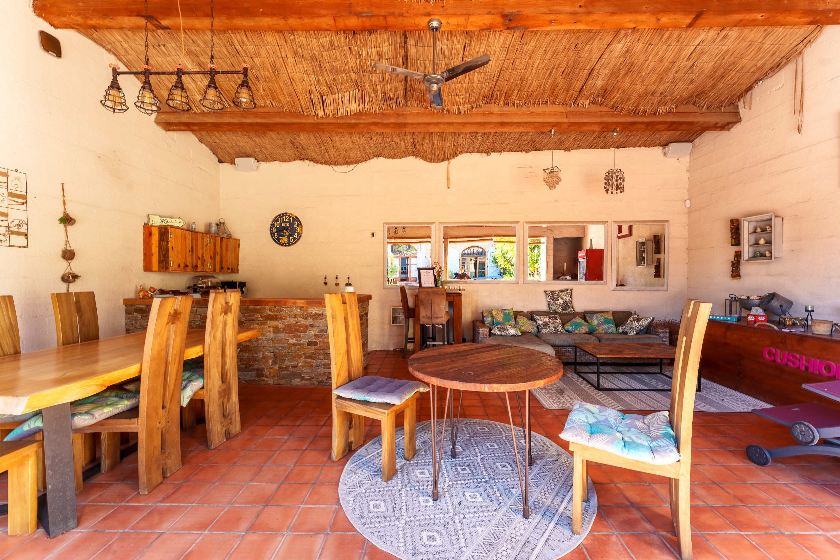  Elegant Village Residence & Established Hospitality Business Near Pézenas - 物件實景