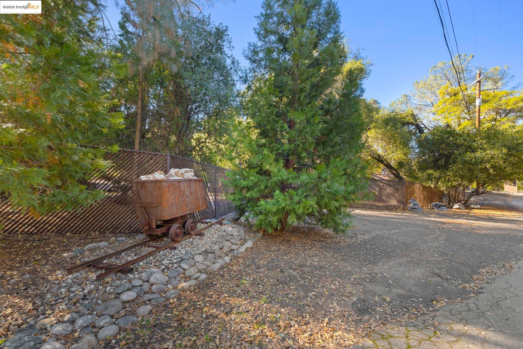 Sonora, California, 95370, United States, 5 Bedrooms Bedrooms, ,4 BathroomsBathrooms,Residential,For Sale,2006245