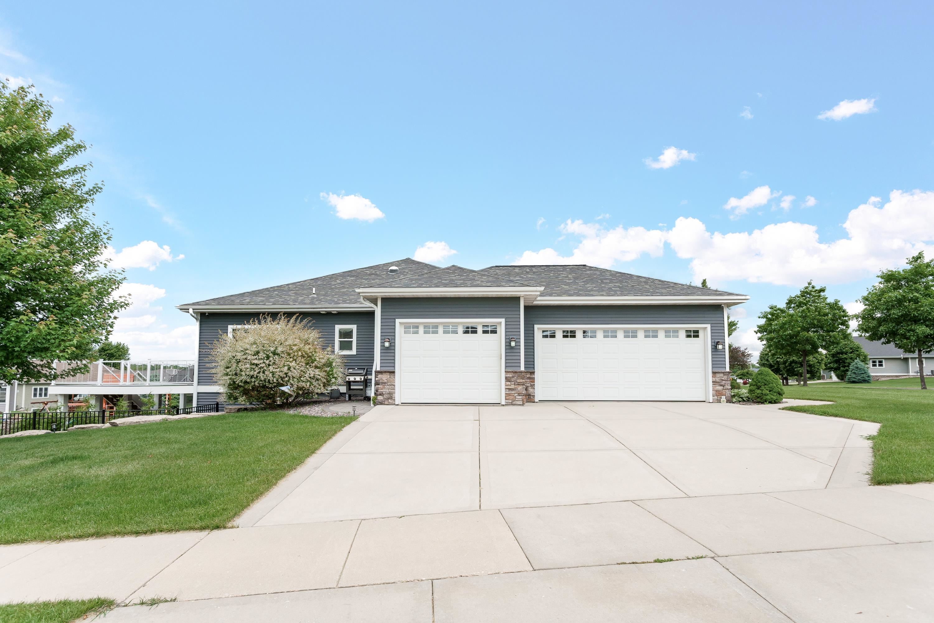 Deforest, Wisconsin, 53532, United States, 4 Bedrooms Bedrooms, ,3 BathroomsBathrooms,Residential,For Sale,1923303
